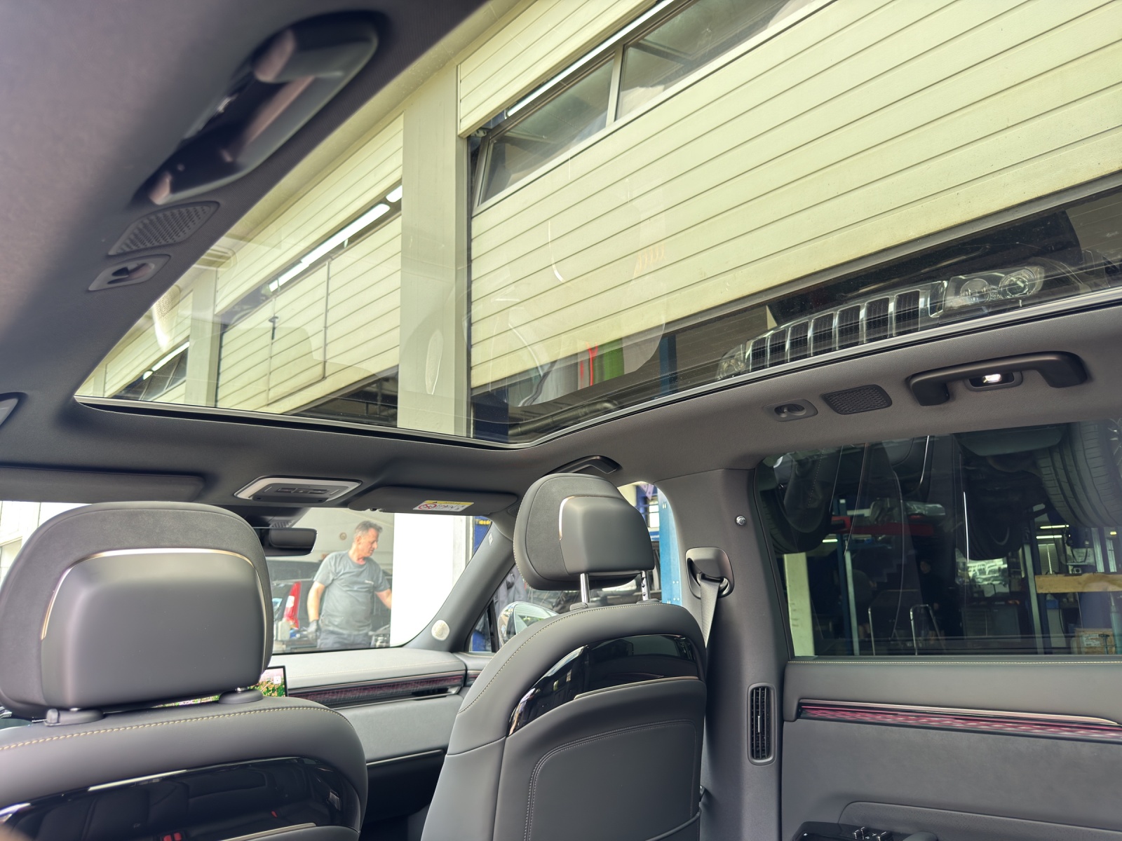 ZEEKR 7X Privilege AWD-image-17
