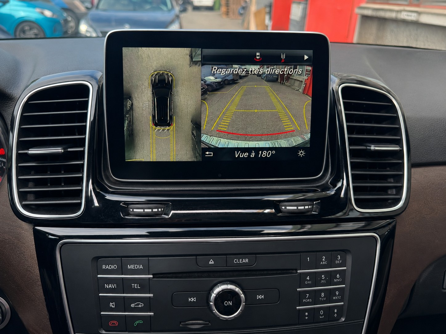 MERCEDES-BENZ GLE 250 d Executive 4Matic 9G-Tronic-image-12