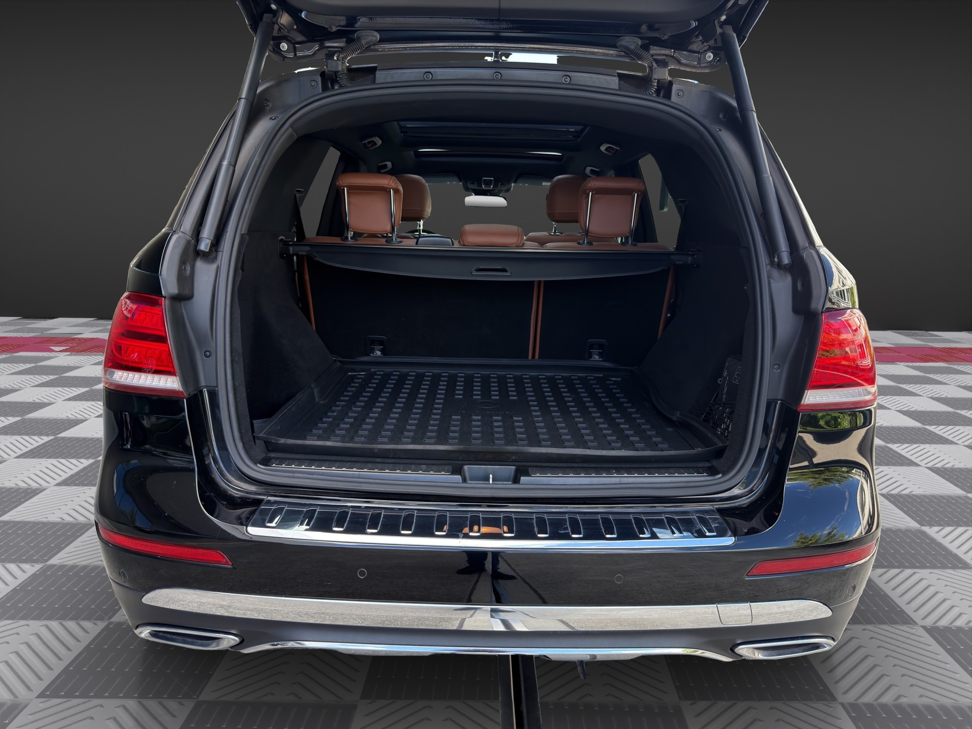 MERCEDES-BENZ GLE 250 d Executive 4Matic 9G-Tronic-image-15