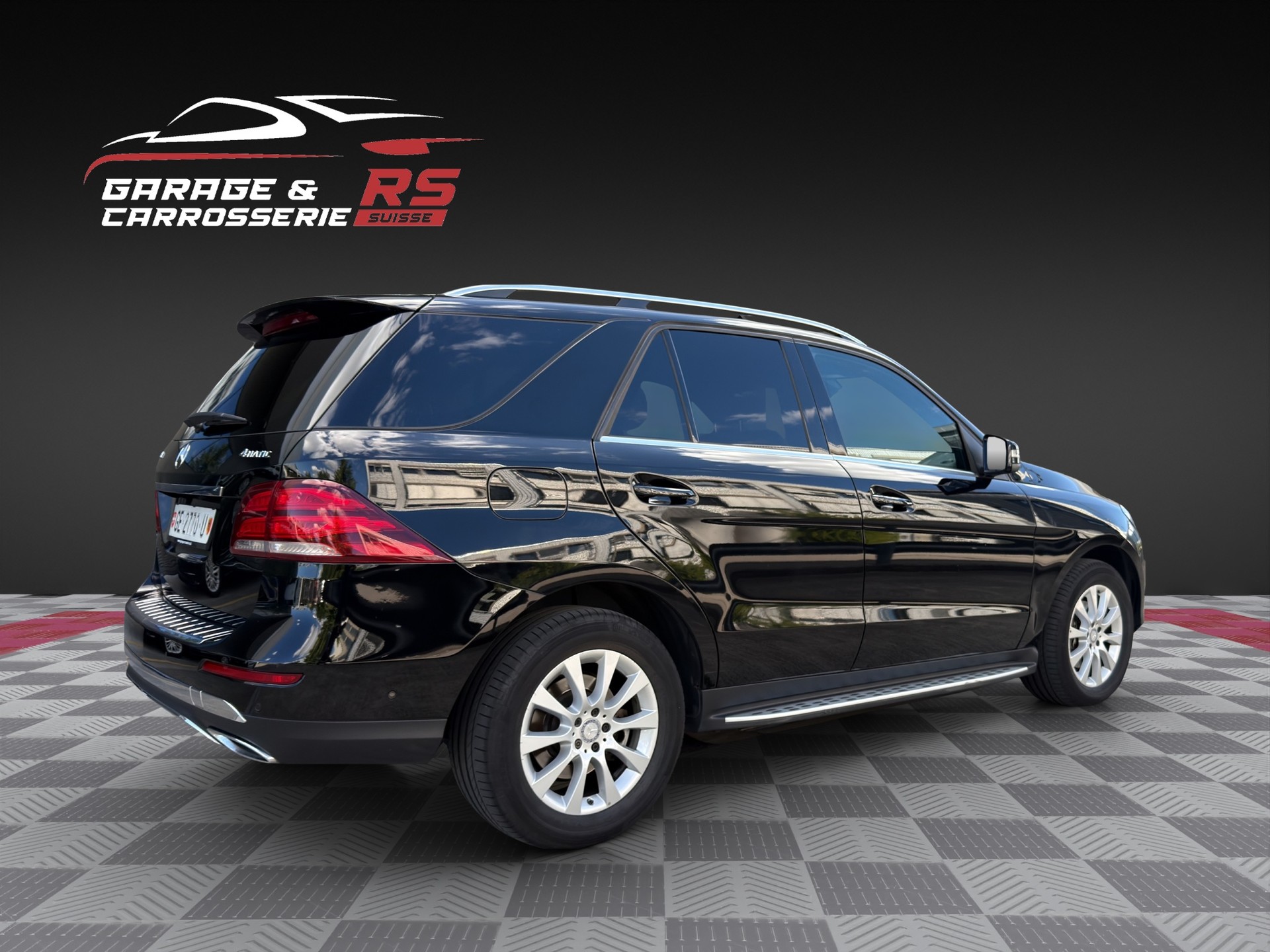 MERCEDES-BENZ GLE 250 d Executive 4Matic 9G-Tronic-image-4