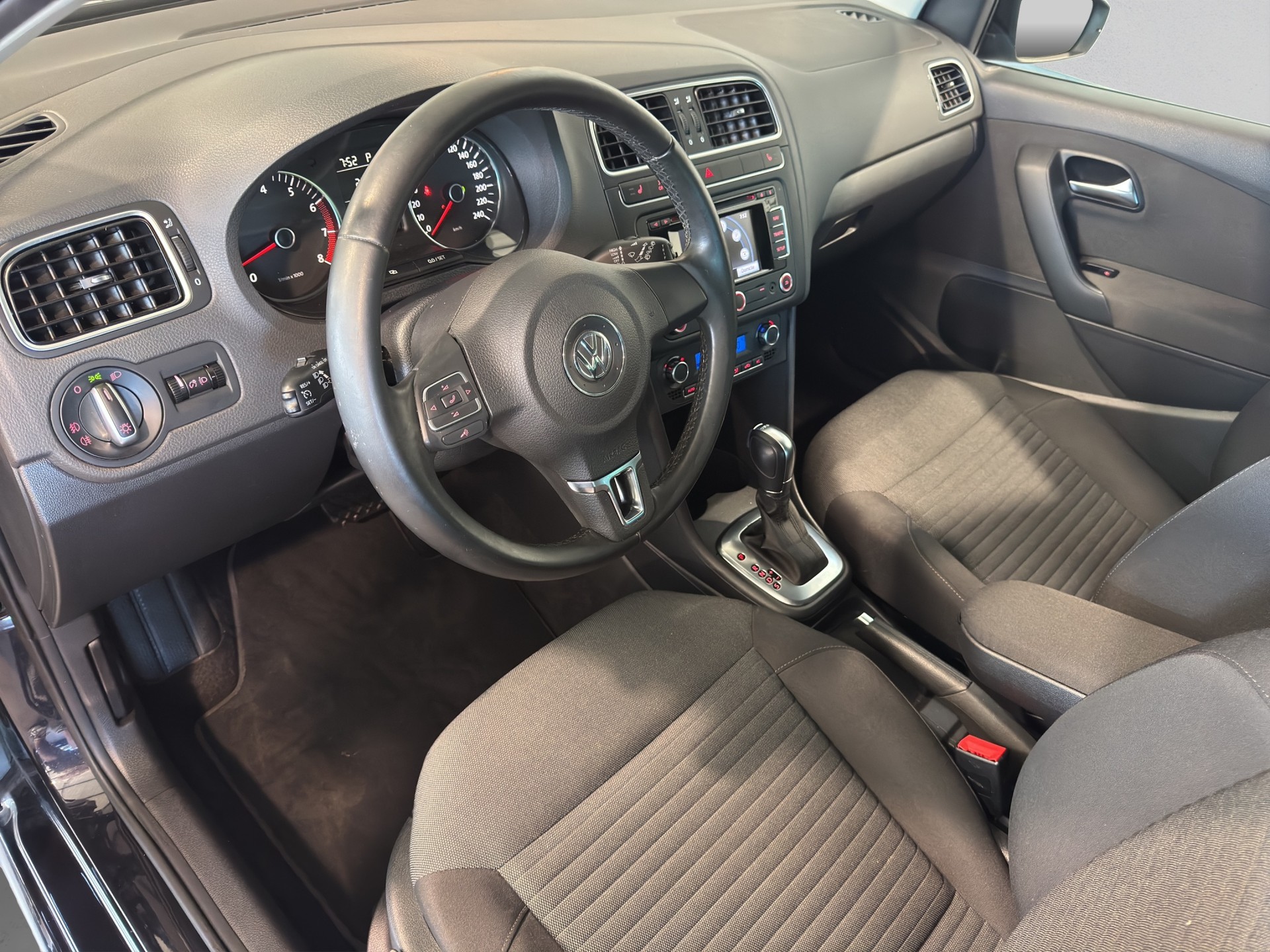 VW Polo 1.2 TSI TEAM DSG-image-9