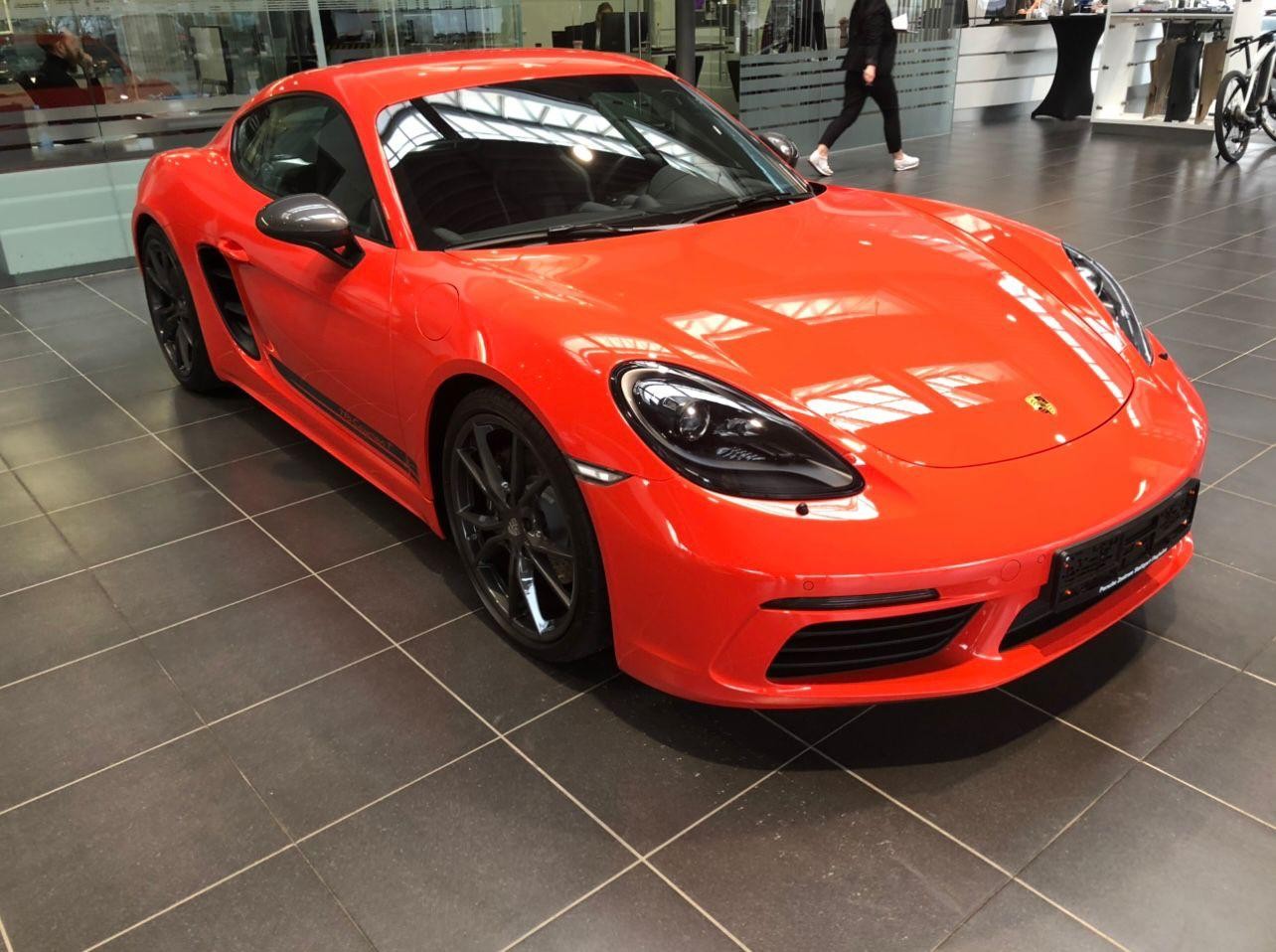 PORSCHE Cayman T-image-0