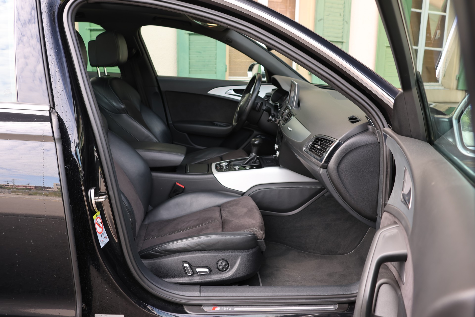 AUDI A6 Avant 3.0 BiTDI V6 quattro tiptronic S line-image-9