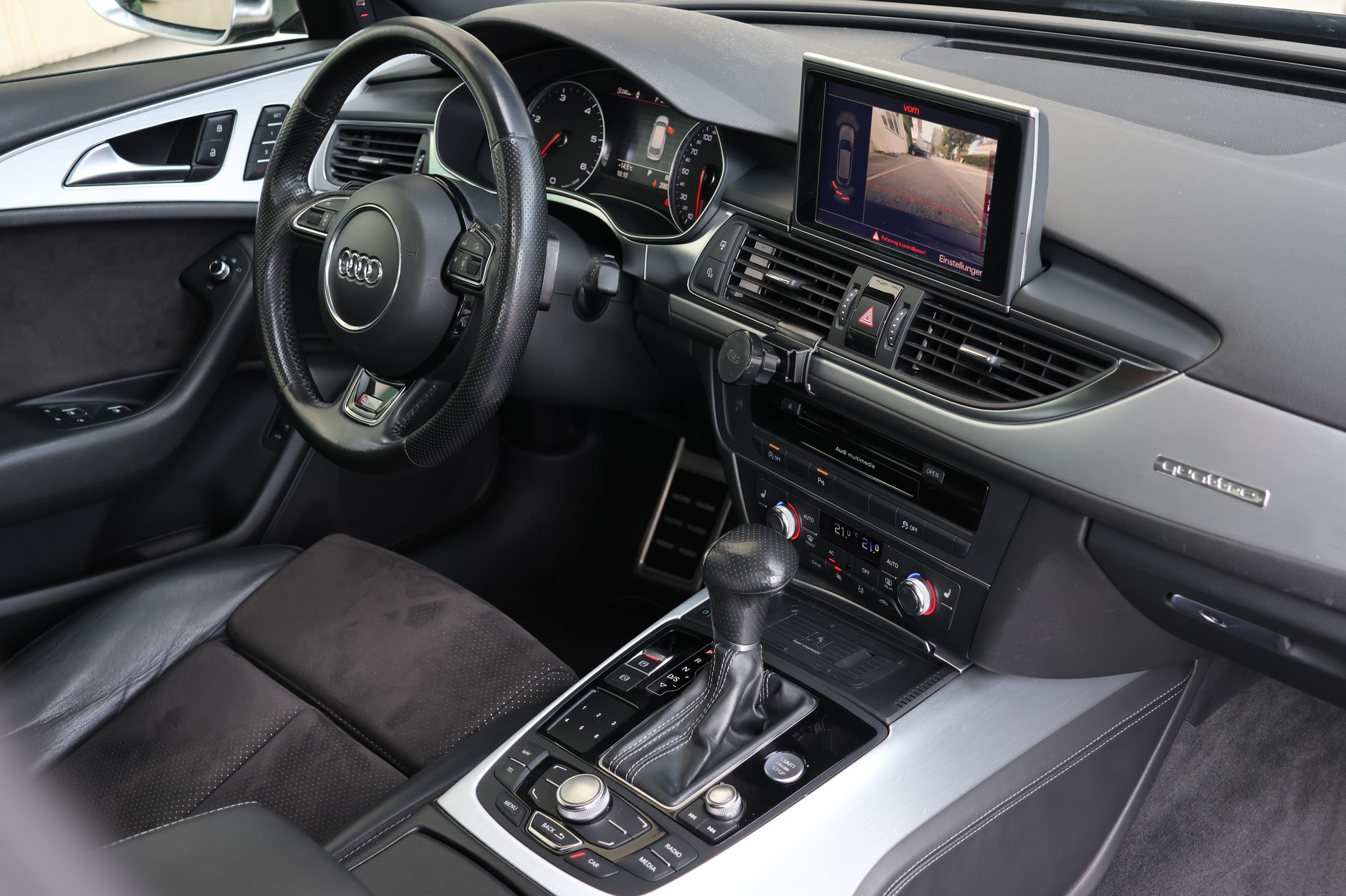 AUDI A6 Avant 3.0 BiTDI V6 quattro tiptronic S line-image-8