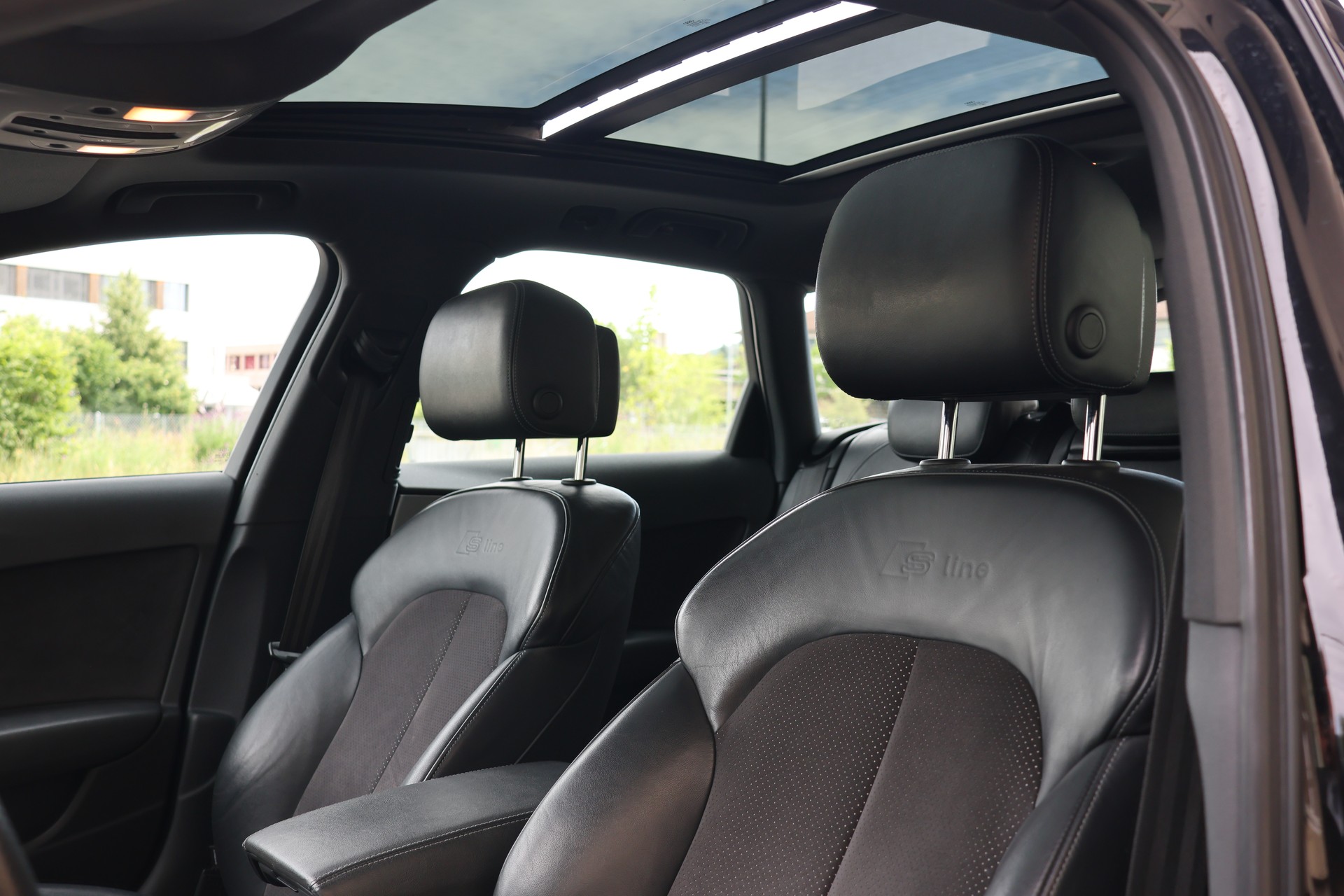 AUDI A6 Avant 3.0 BiTDI V6 quattro tiptronic S line-image-13