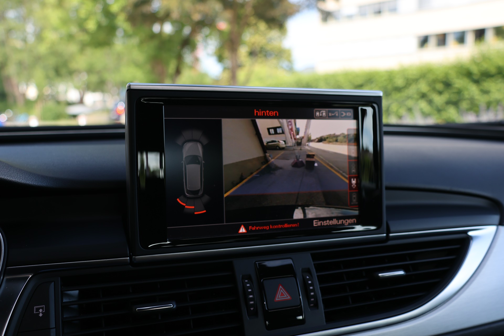 AUDI A6 Avant 3.0 BiTDI V6 quattro tiptronic S line-image-17