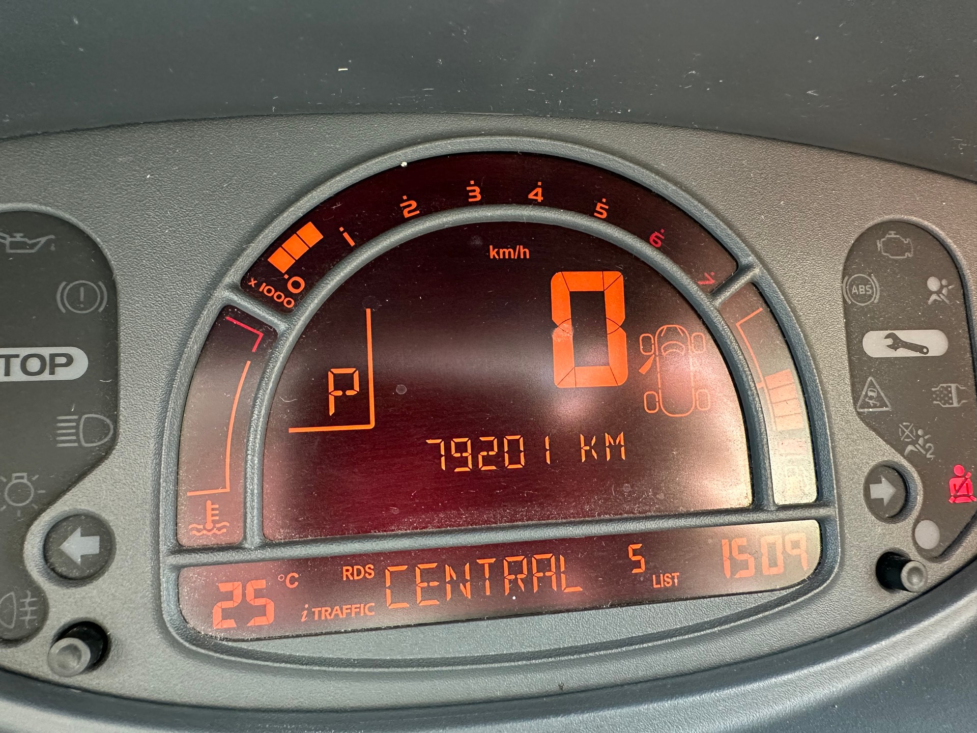 RENAULT Modus 1.6 16V Dynamique Automatic-image-11