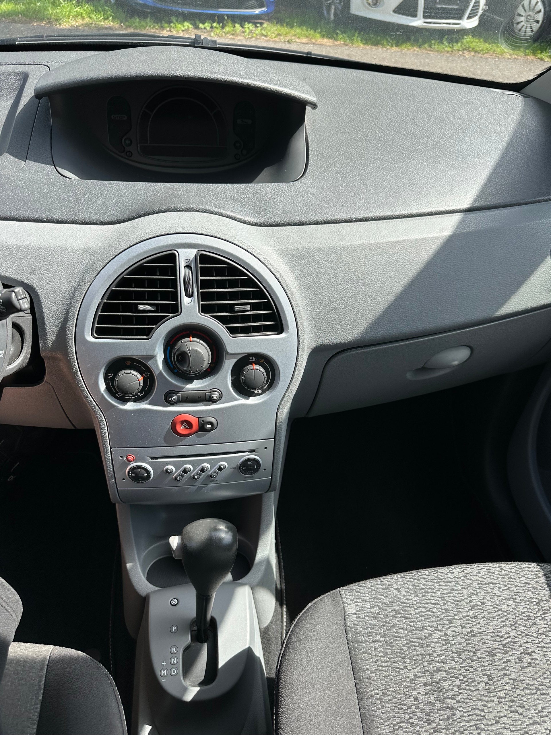 RENAULT Modus 1.6 16V Dynamique Automatic-image-10