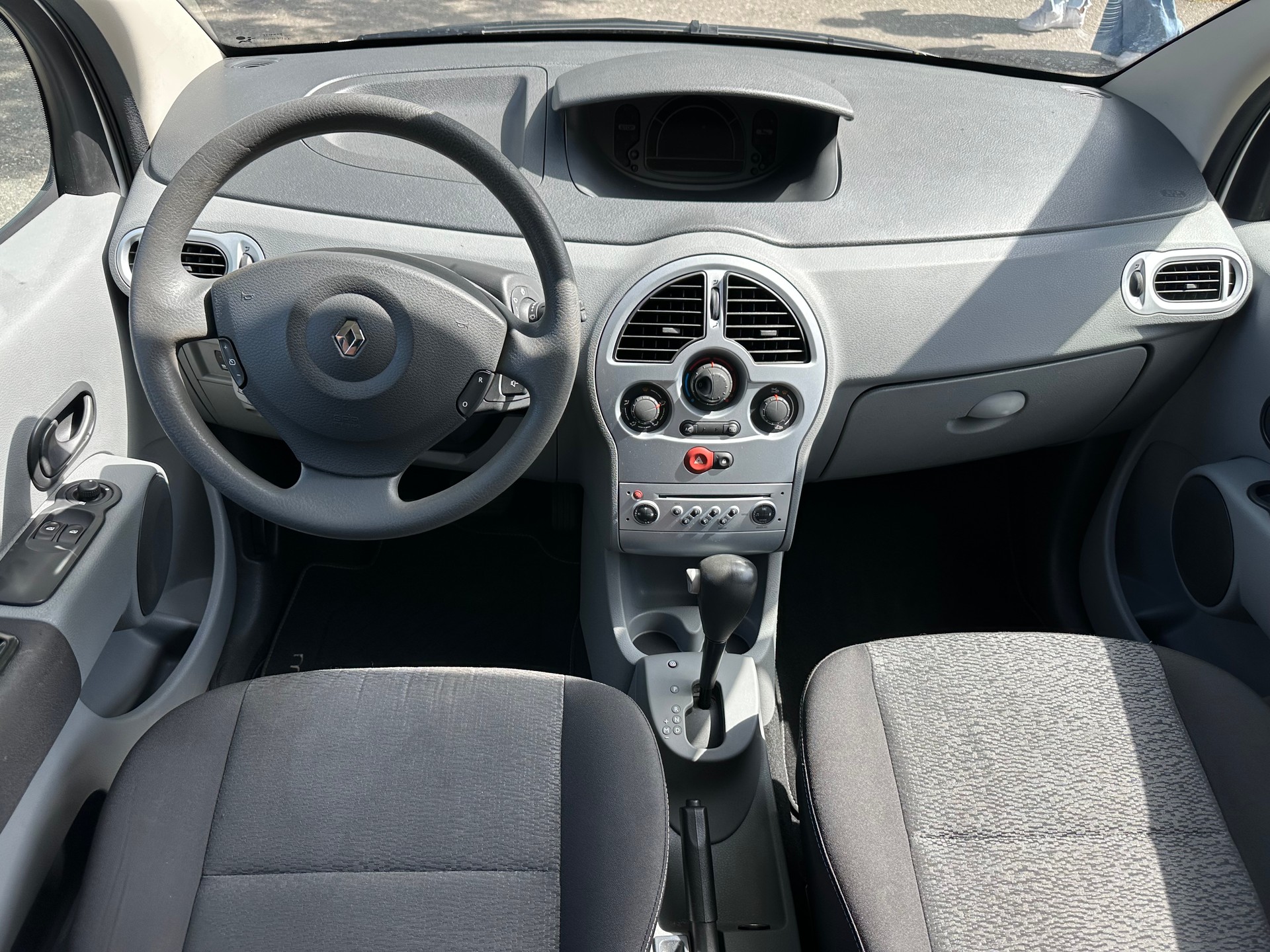RENAULT Modus 1.6 16V Dynamique Automatic-image-8