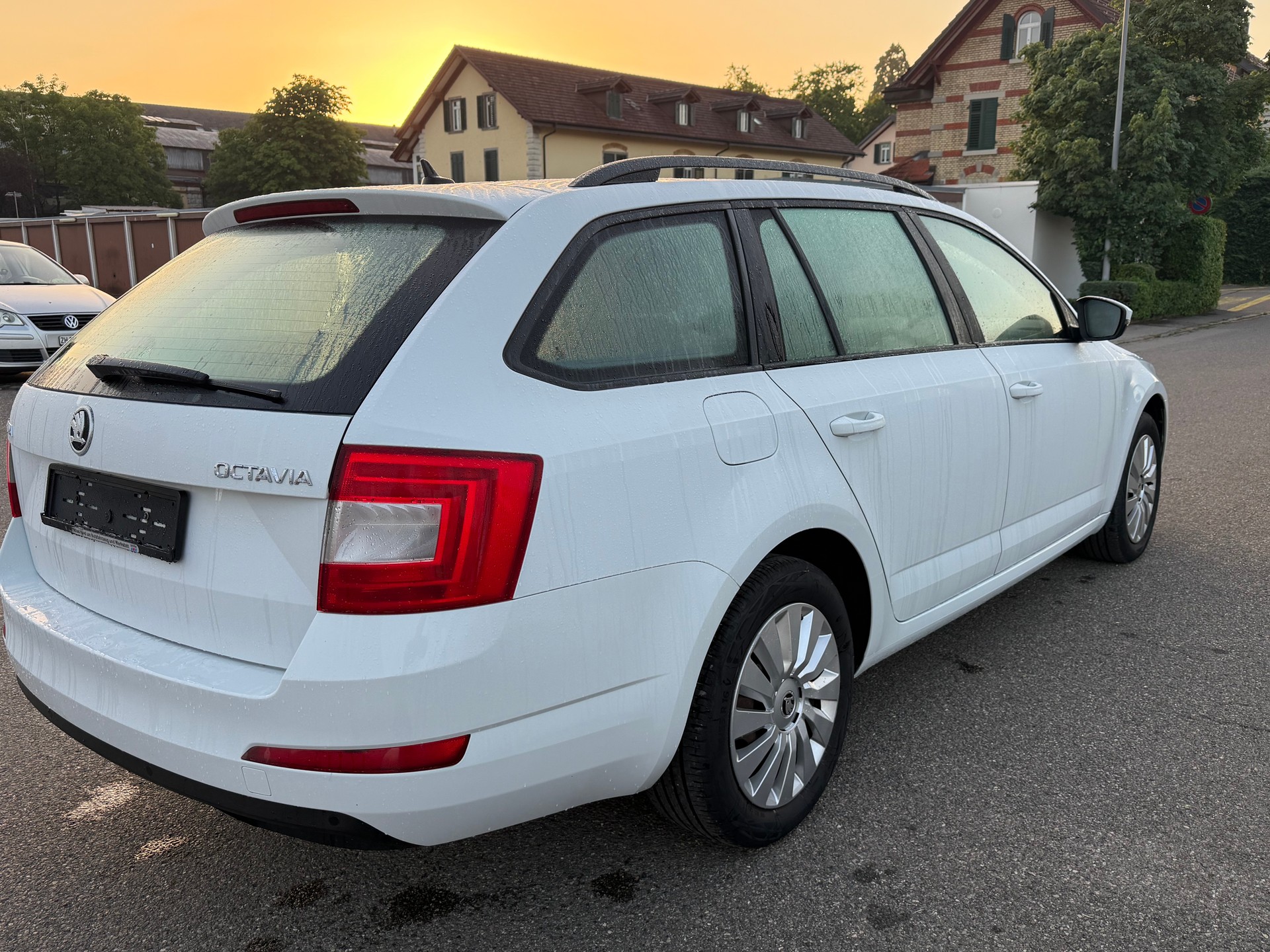 SKODA Octavia Combi 2.0 TDI Ambition 4x4 DSG-image-3