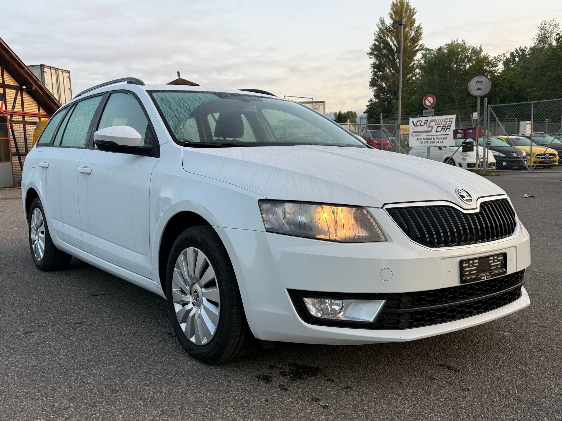 SKODA Octavia Combi 2.0 TDI Ambition 4x4 DSG-image-2