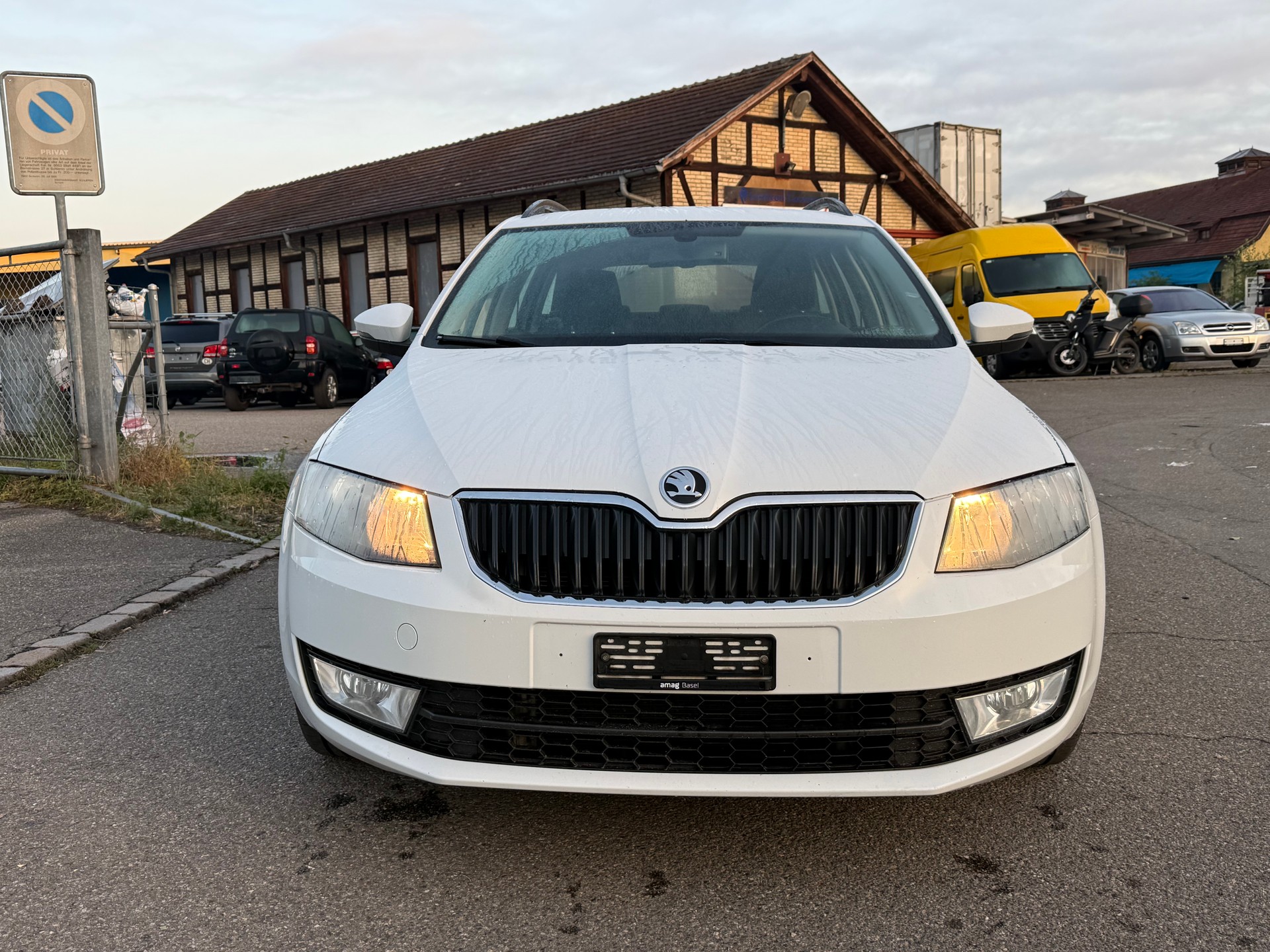 SKODA Octavia Combi 2.0 TDI Ambition 4x4 DSG-image-1