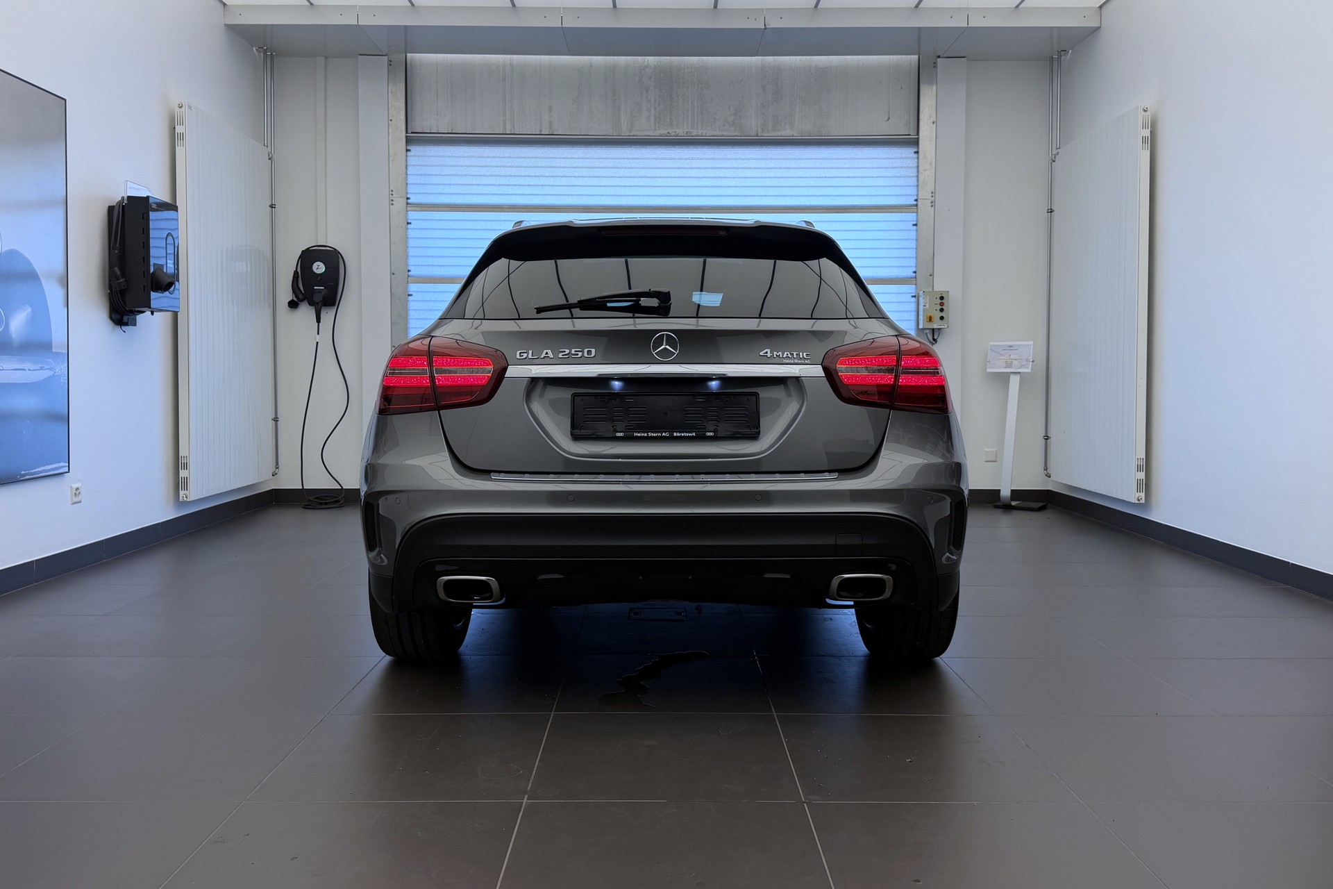 MERCEDES-BENZ GLA 250 AMG Line 4Matic 7G-DCT-image-23