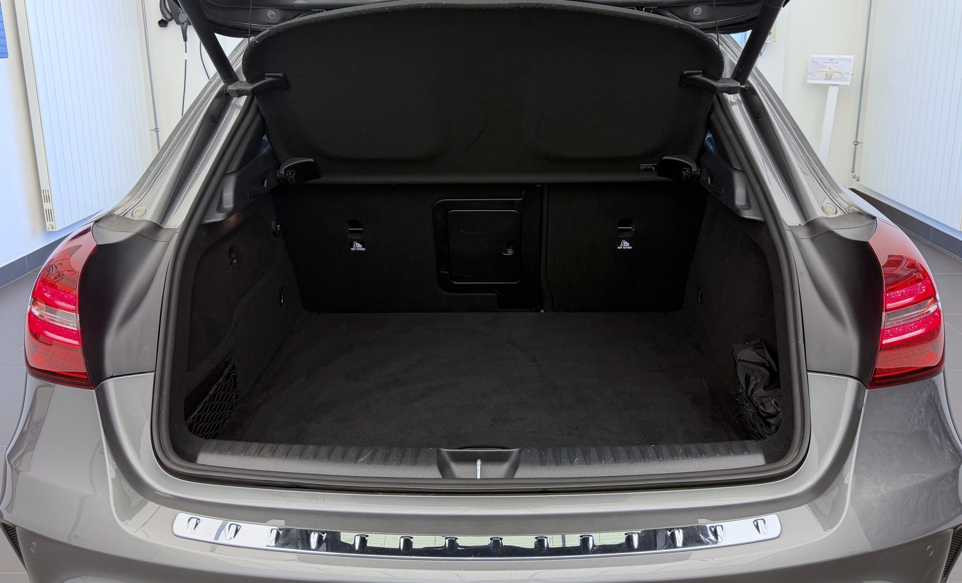 MERCEDES-BENZ GLA 250 AMG Line 4Matic 7G-DCT-image-20