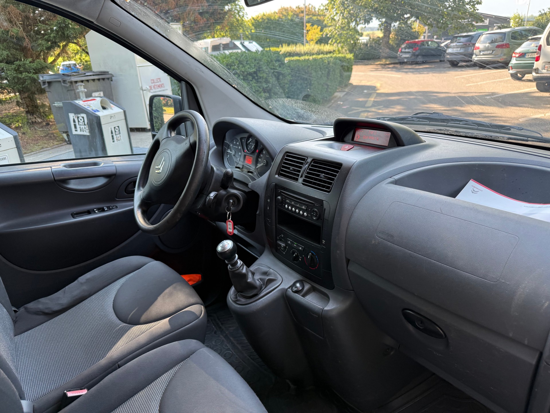 CITROEN Jumpy 2.0 HDi L2H1 Attraction-image-7