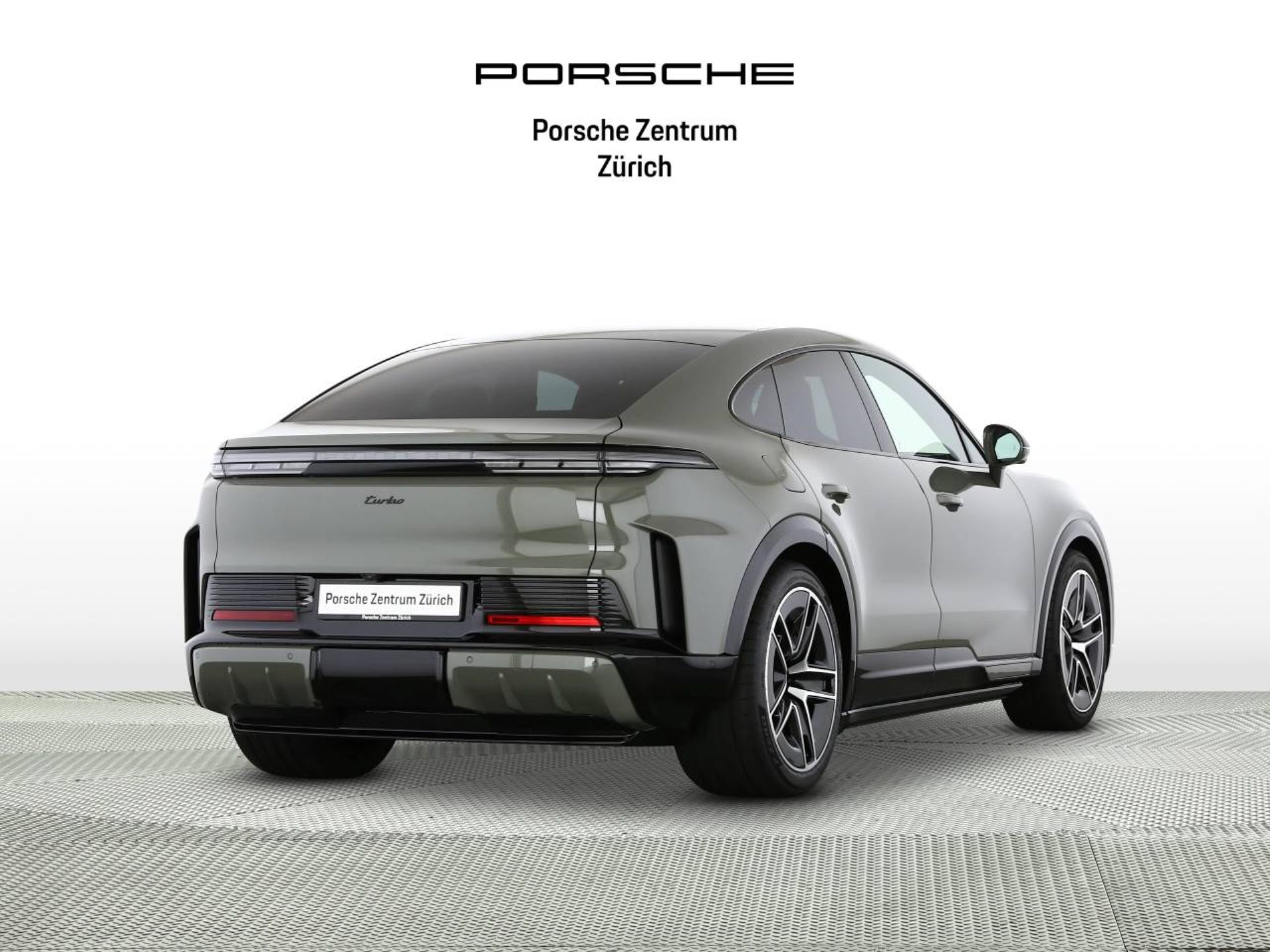 PORSCHE Cayenne Turbo Coupé Electric-image-2