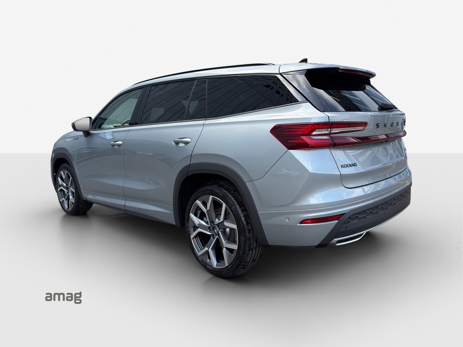 SKODA Kodiaq 2.0 TSI Sportline 4x4-image-2
