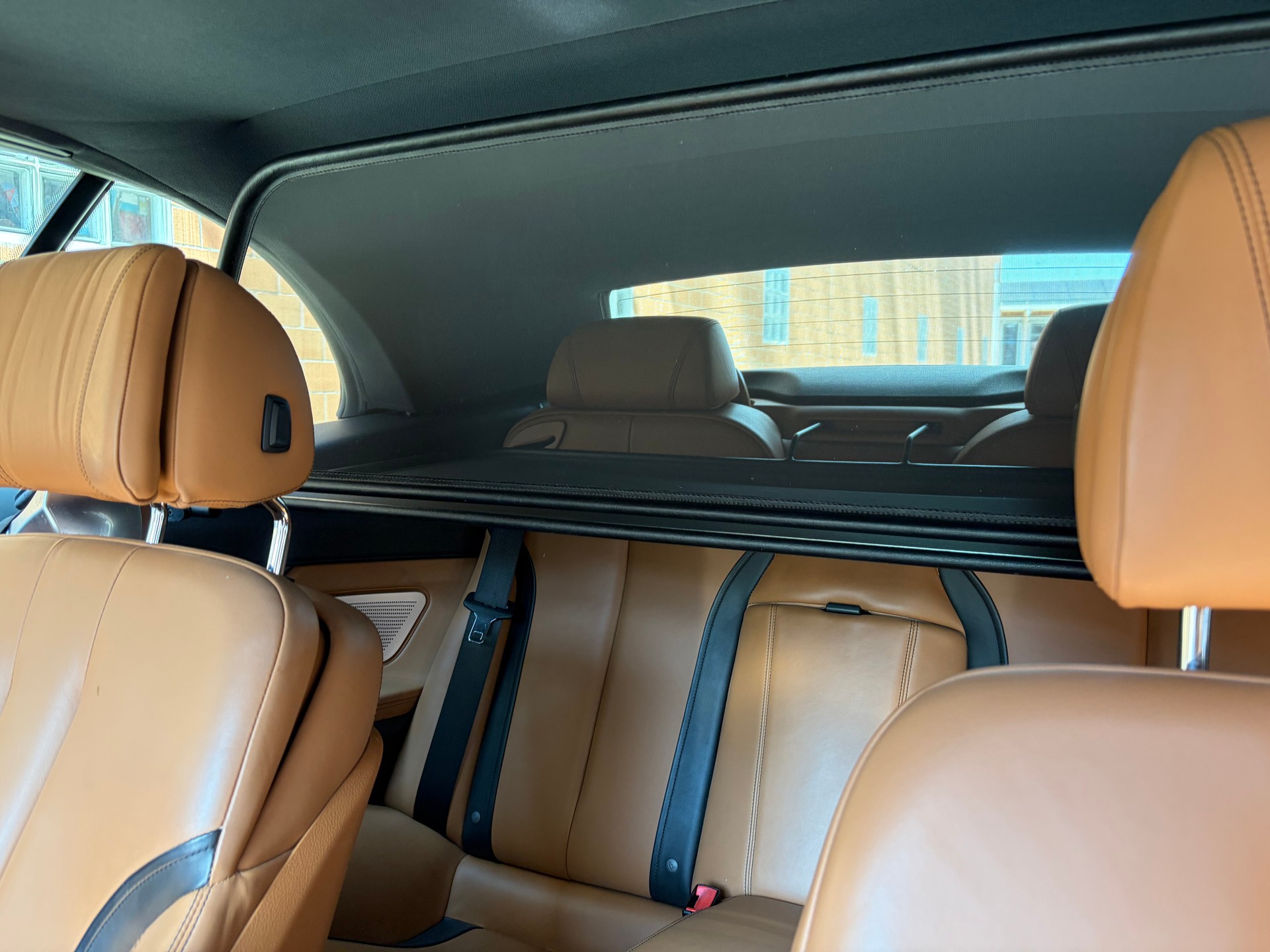 BMW 650i-image-5