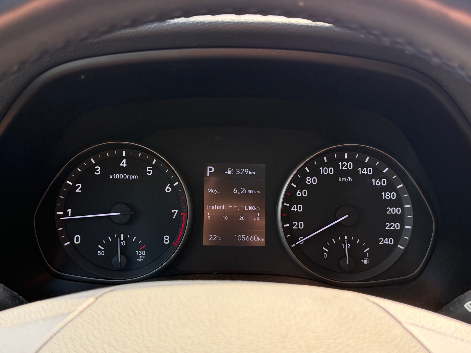HYUNDAI i30 Wagon 1.4 T-GDi Amplia DCT-image-8