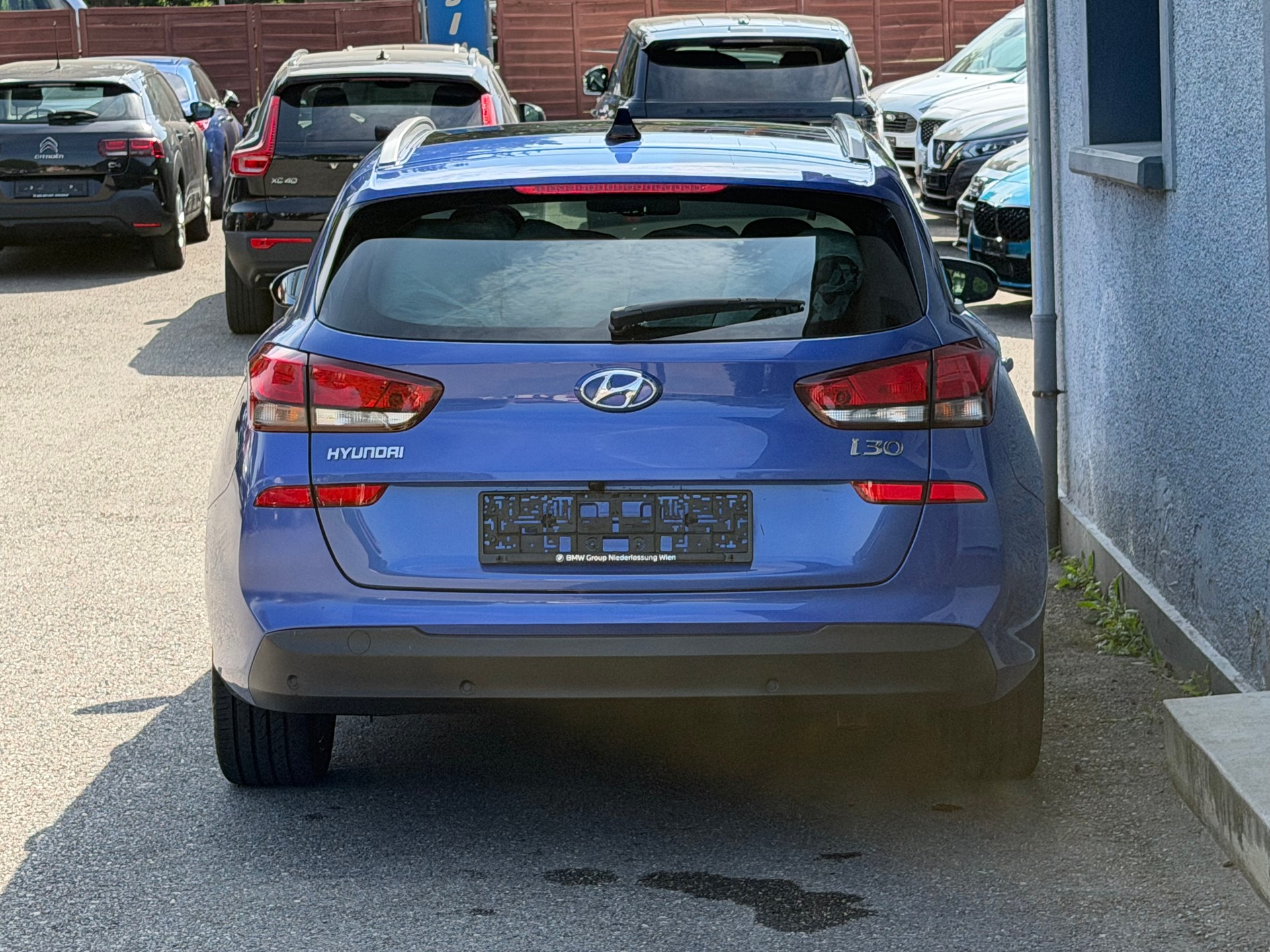 HYUNDAI i30 Wagon 1.4 T-GDi Amplia DCT-image-4