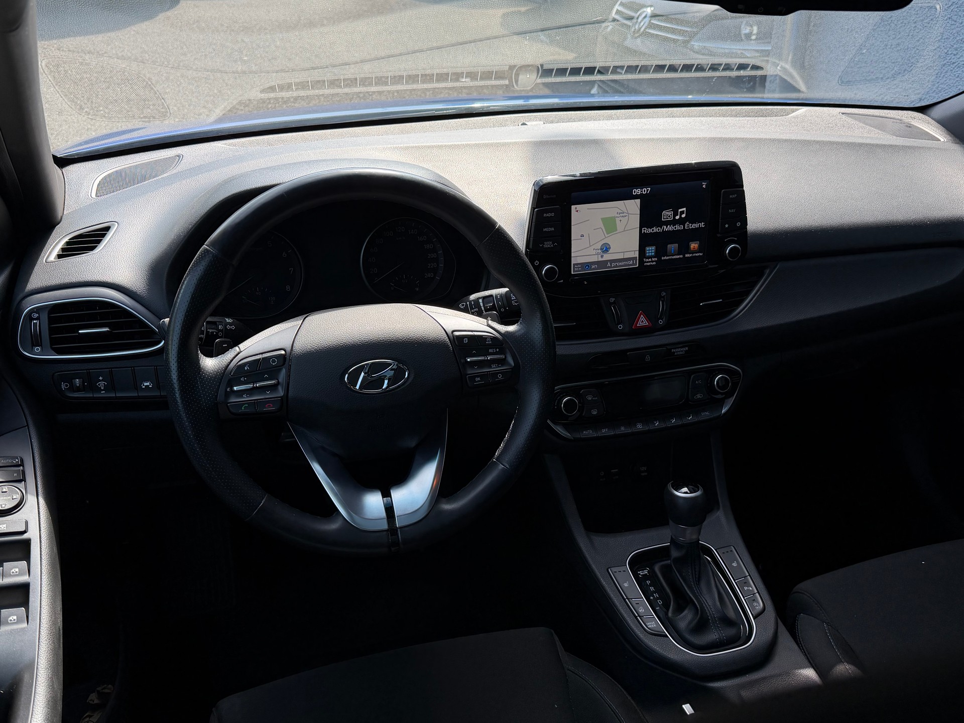 HYUNDAI i30 Wagon 1.4 T-GDi Amplia DCT-image-5