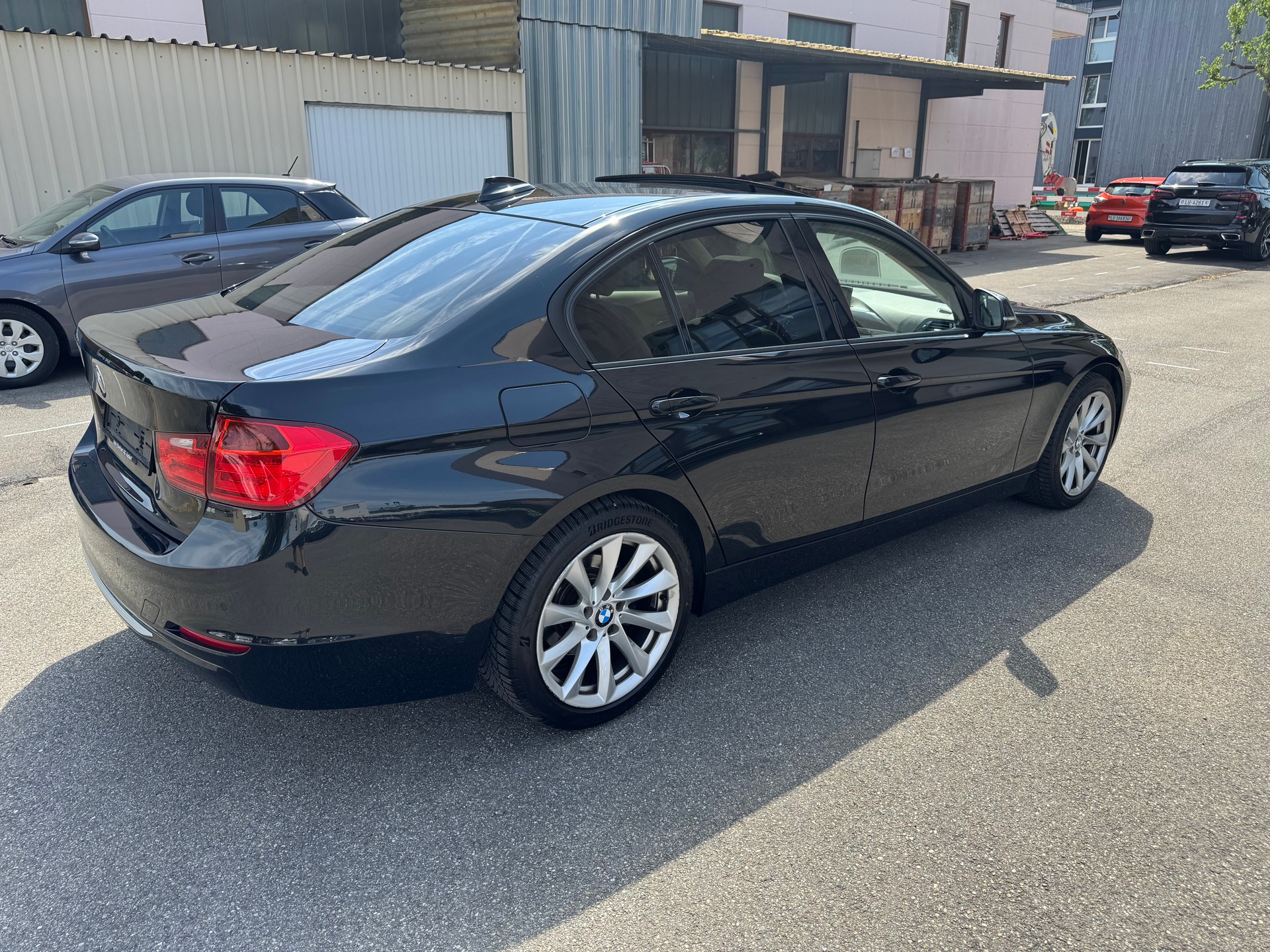 BMW 320d Modern Line Steptronic-image-2