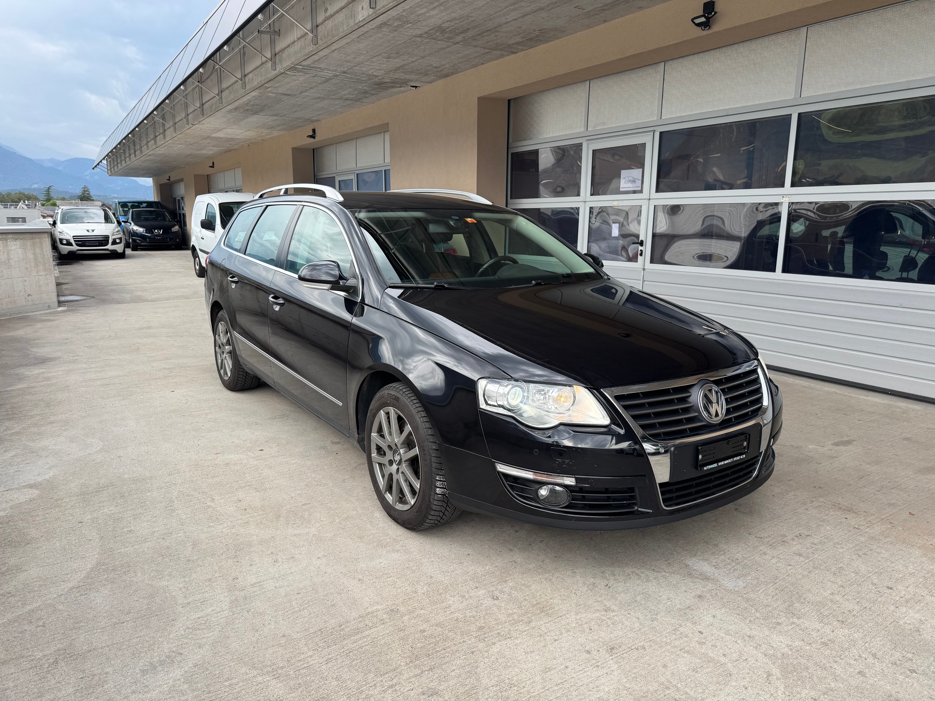 VW Passat Variant 2.0 TDI Highline 4Motion DSG-image-2