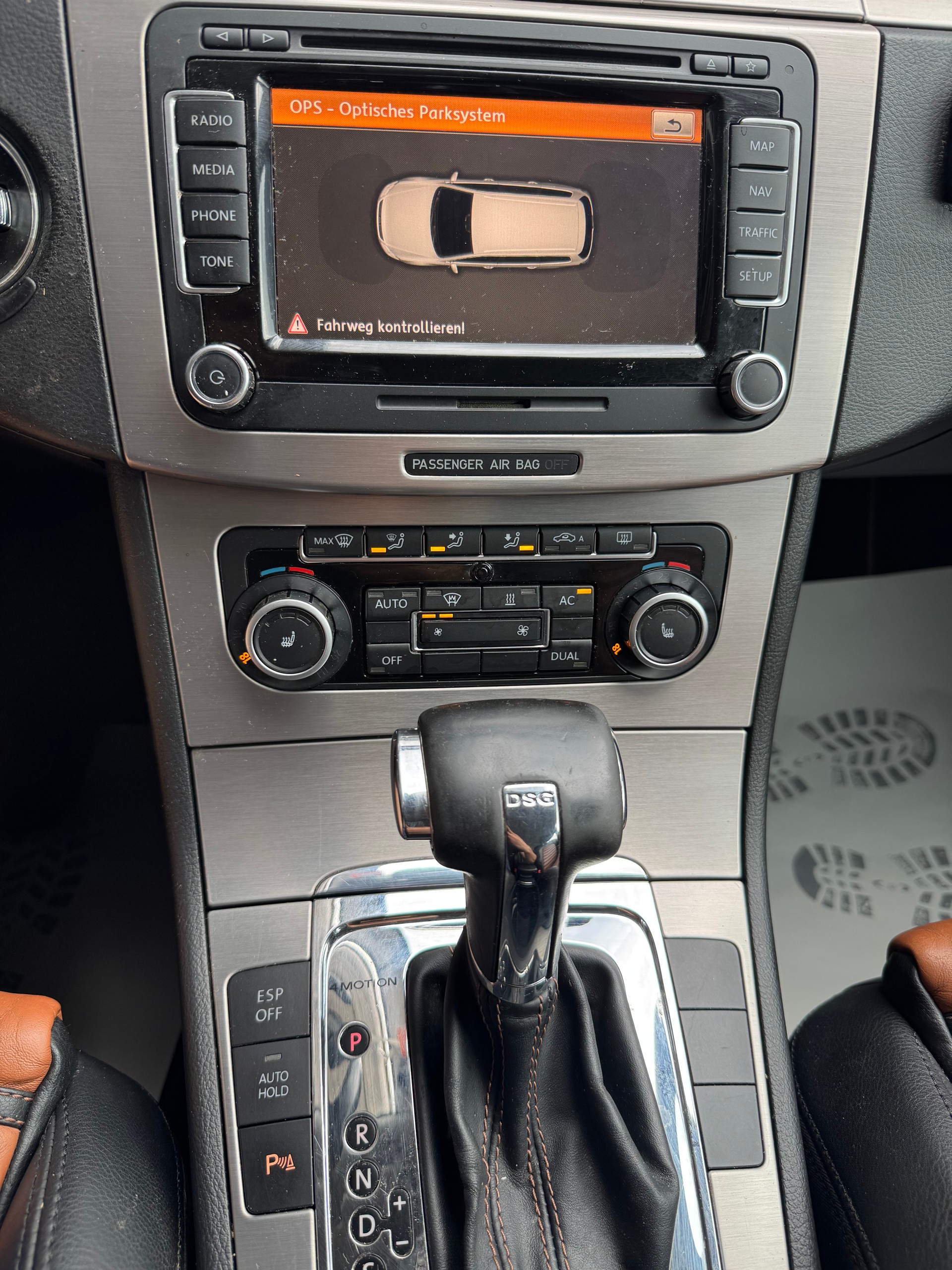 VW Passat Variant 2.0 TDI Highline 4Motion DSG-image-12