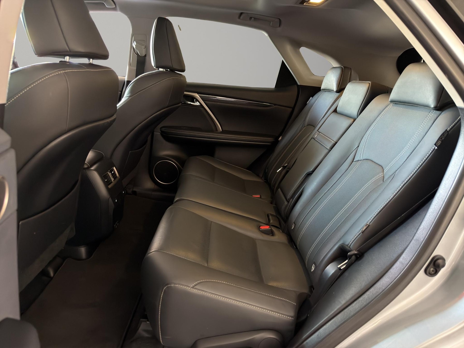 LEXUS RX 450h X-image-7