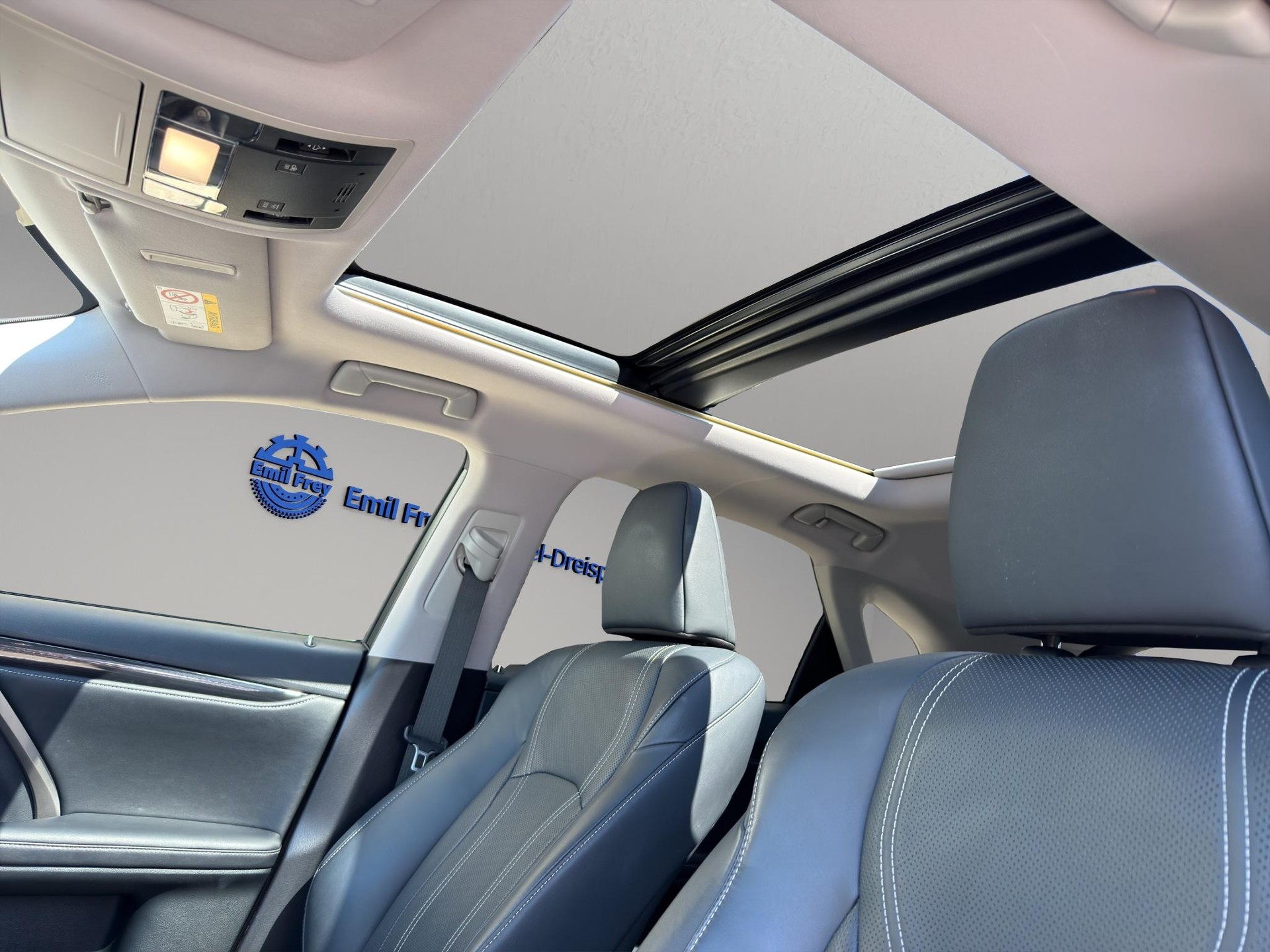 LEXUS RX 450h X-image-8