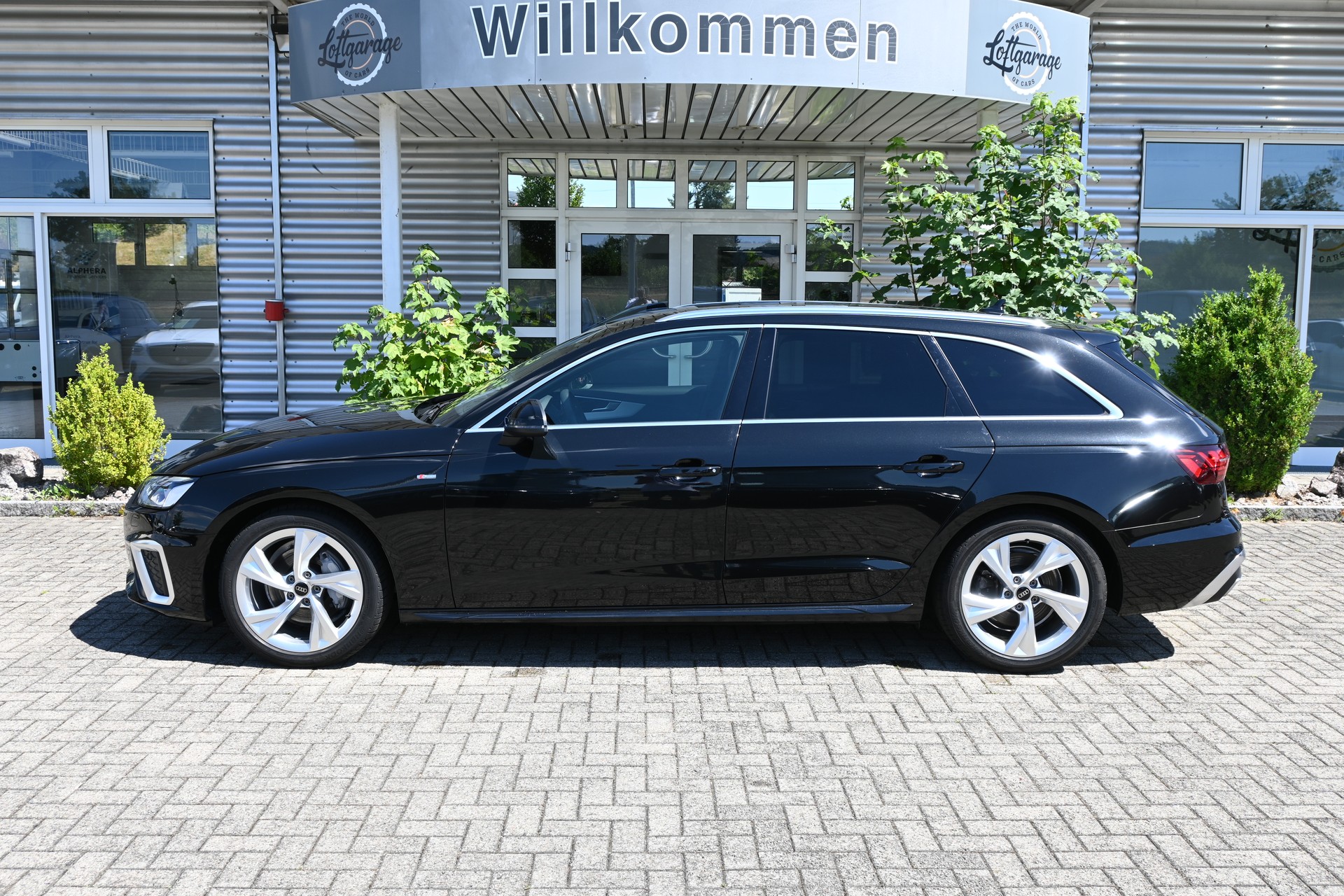 AUDI A4 Avant 40 TFSI S line S-tronic quattro + AHK 1700kg-image-7