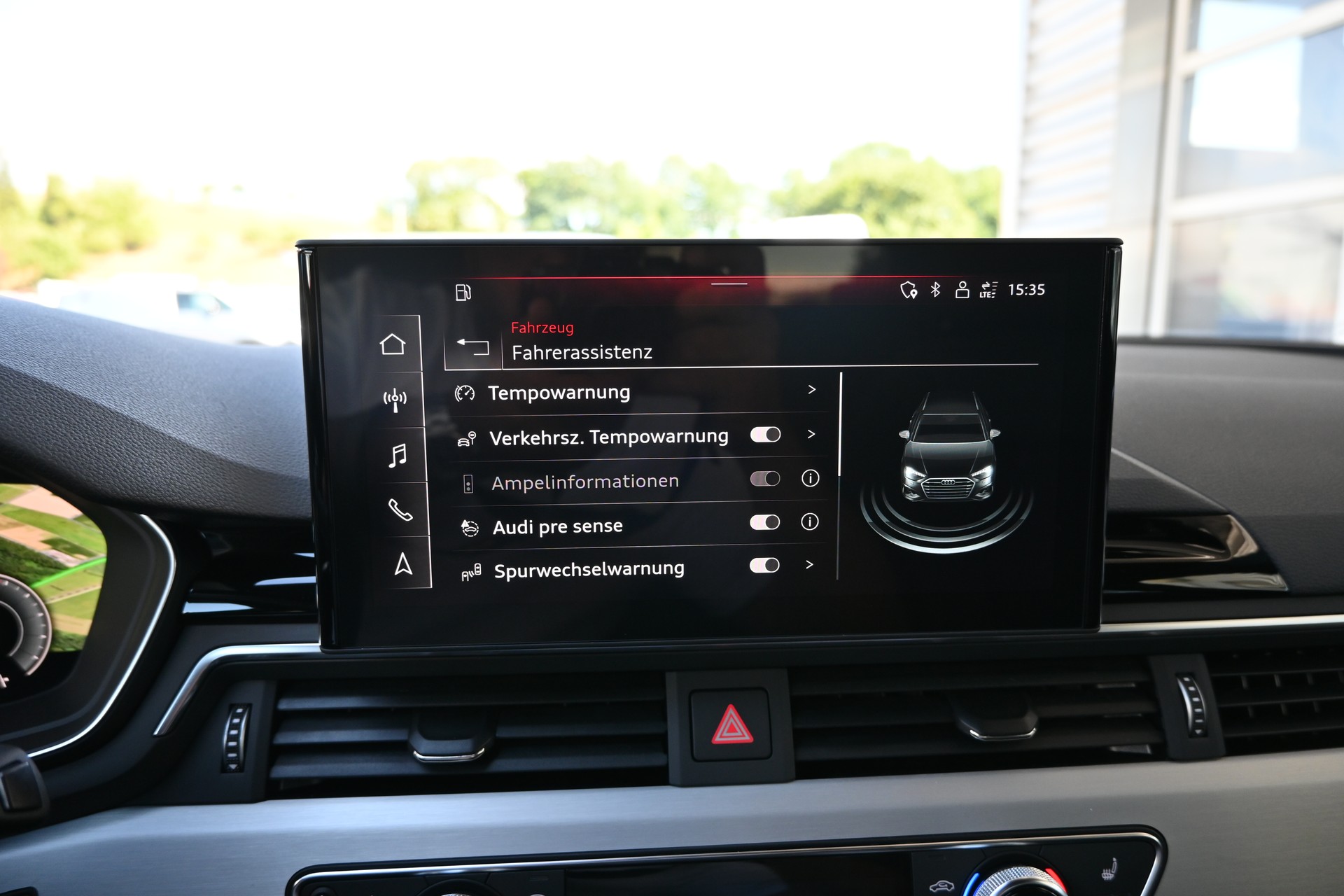 AUDI A4 Avant 40 TFSI S line S-tronic quattro + AHK 1700kg-image-25