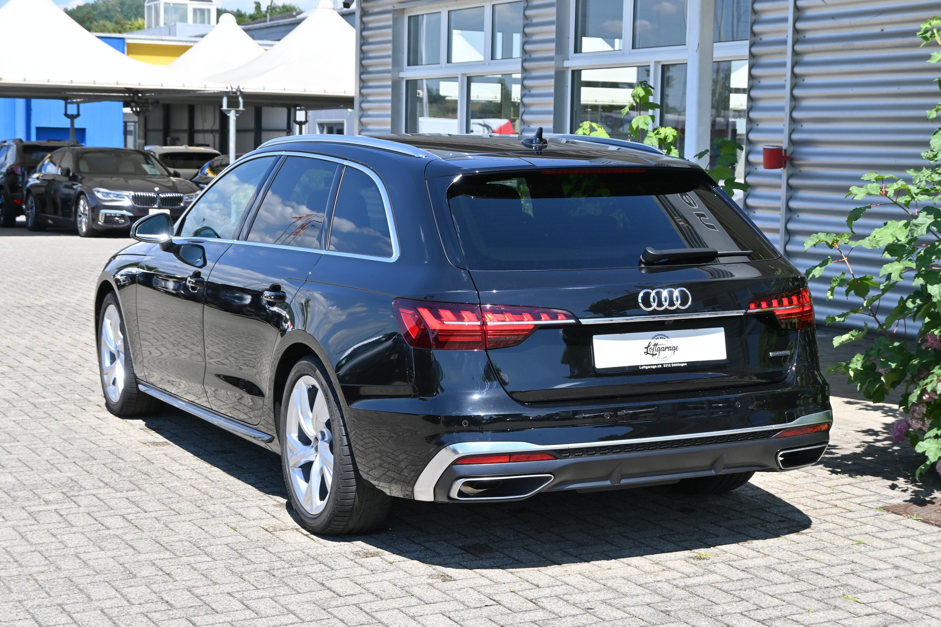 AUDI A4 Avant 40 TFSI S line S-tronic quattro + AHK 1700kg-image-6