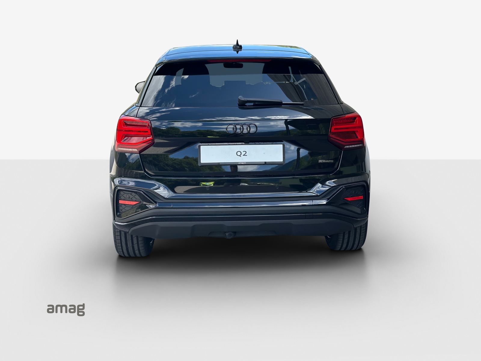 AUDI Q2 40 TFSI S line Attraction quattro S-tronic-showroom-element-3
