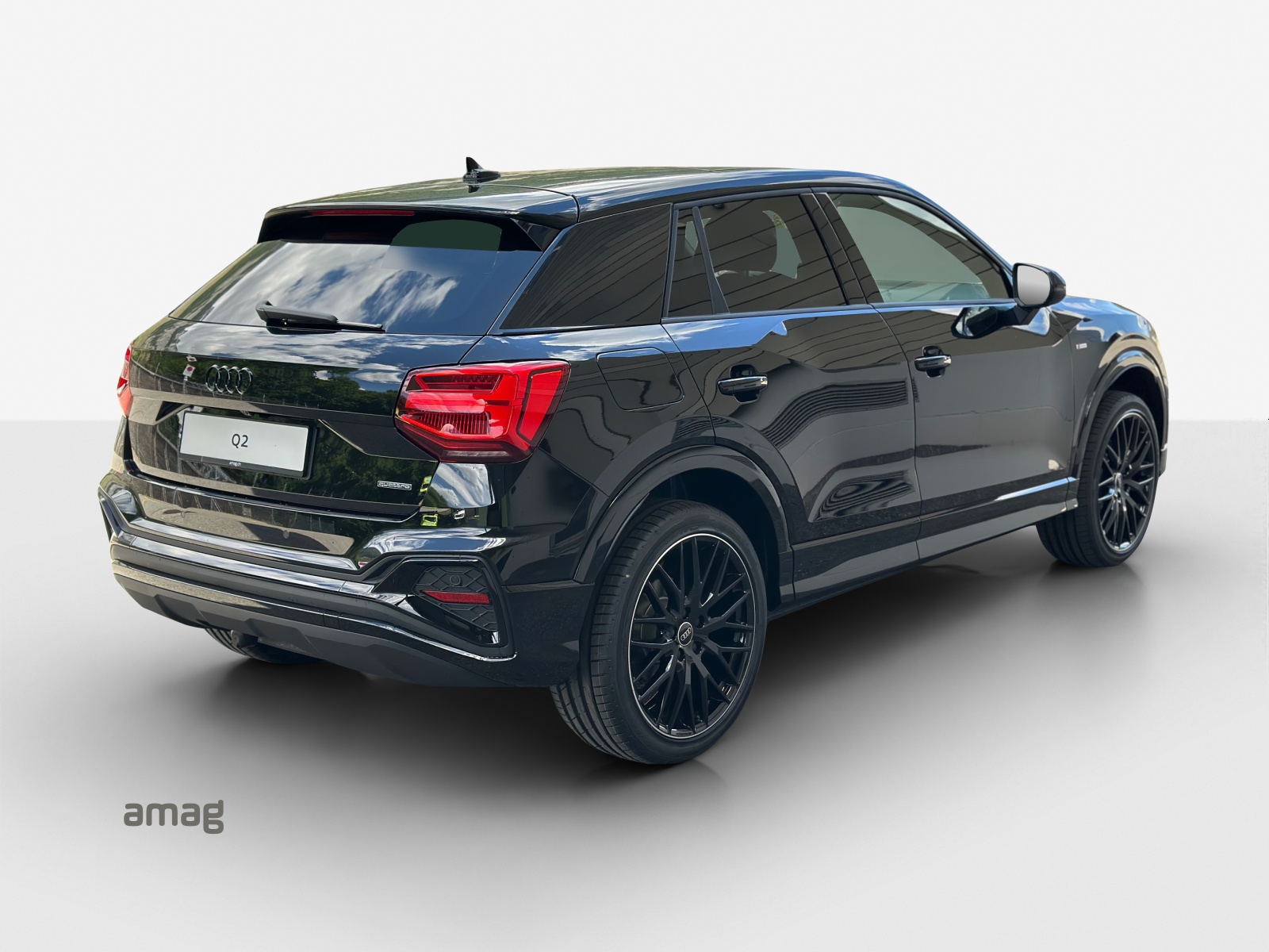 AUDI Q2 40 TFSI S line Attraction quattro S-tronic-image-4