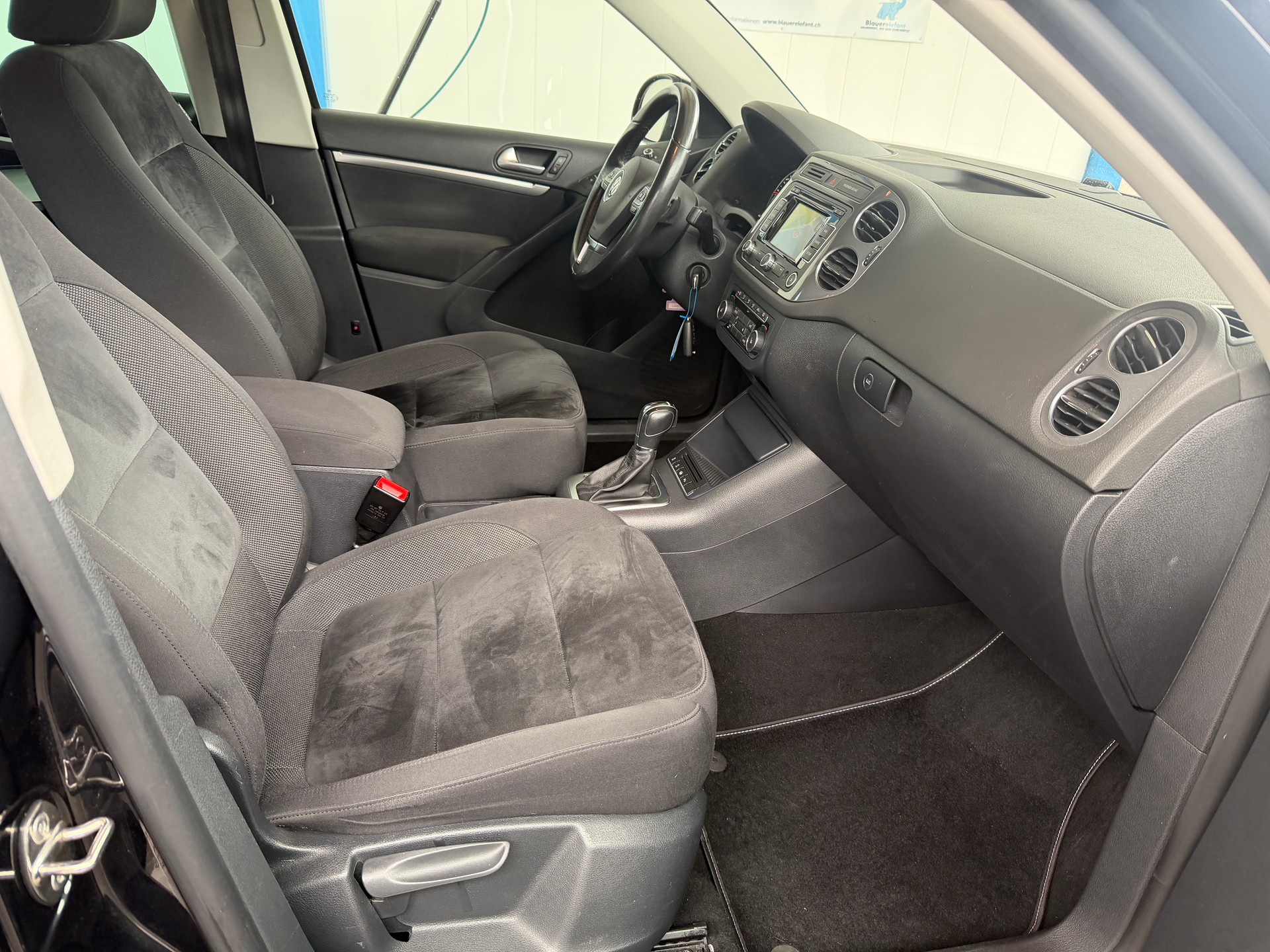 VW Tiguan 2.0 TDI BMT Salomon 4Motion DSG-image-12