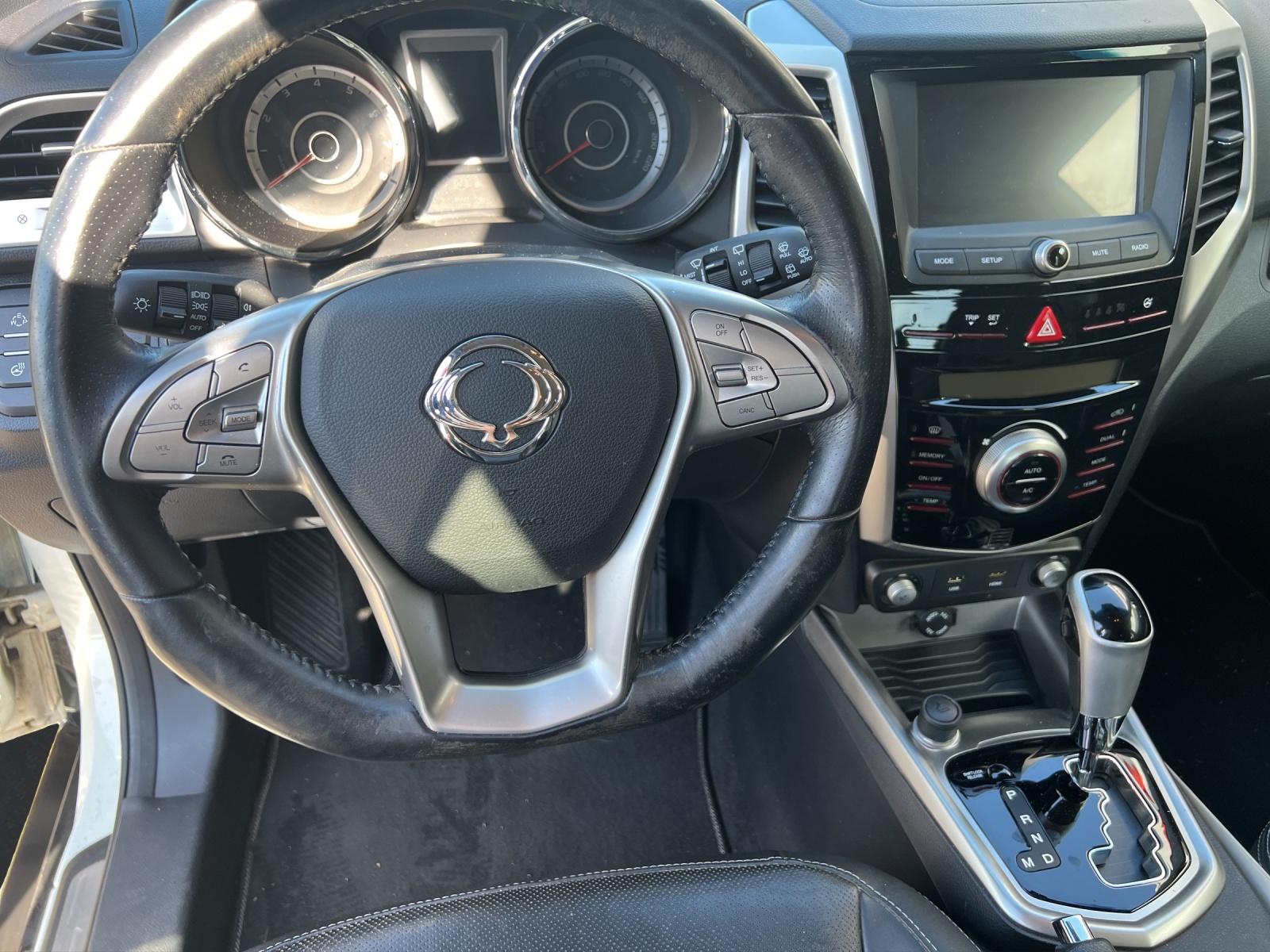 KGM-SsangYong Tivoli 1.6 e-XGi Sapphire-image-8