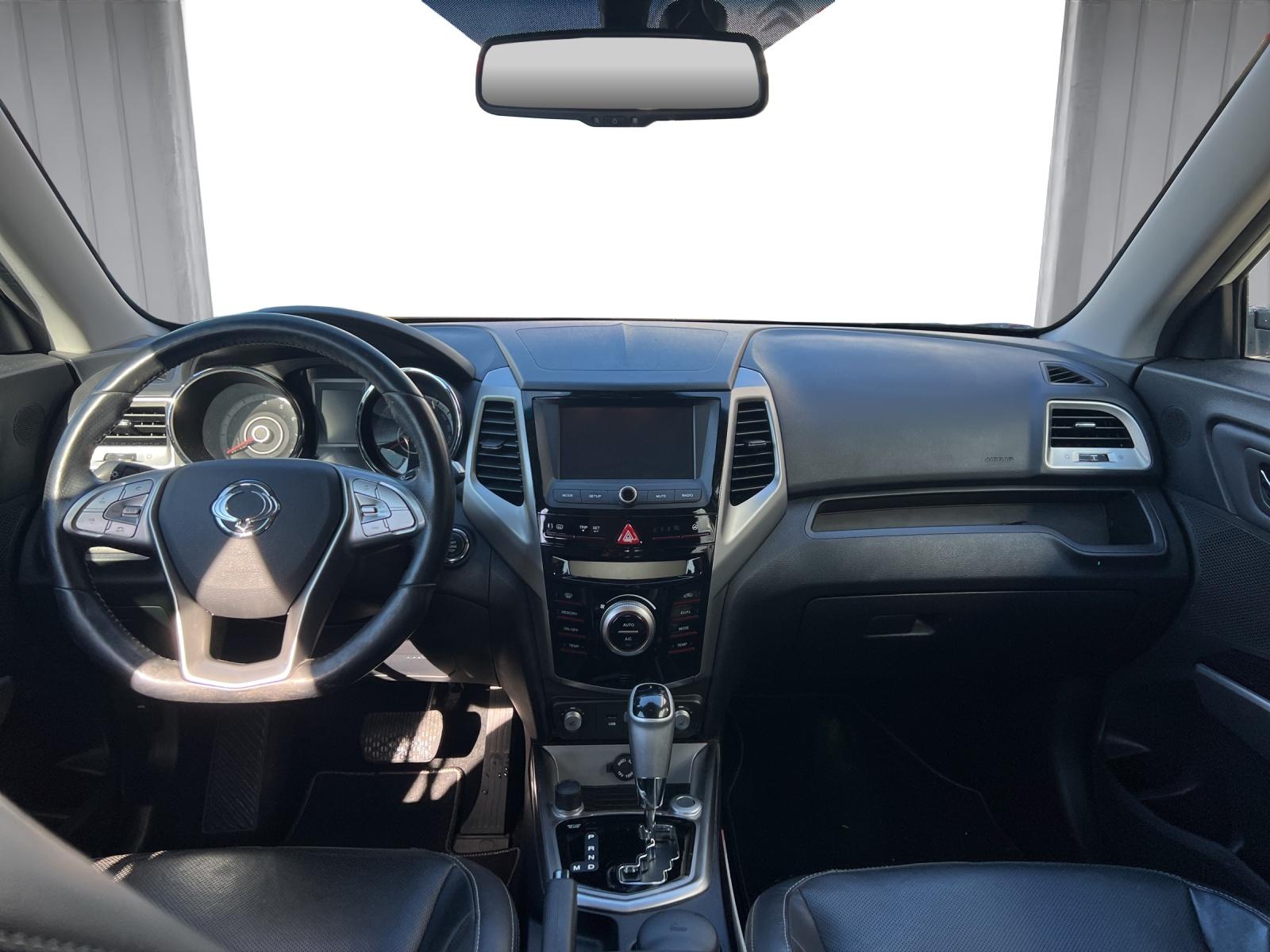 KGM-SsangYong Tivoli 1.6 e-XGi Sapphire-image-10