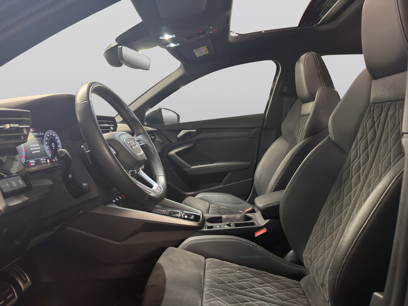 AUDI A3 Sportback 35 TFSI S line S-tronic-image-10