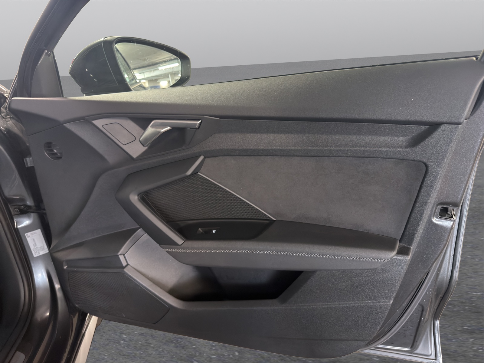 AUDI A3 Sportback 35 TFSI S line S-tronic-image-24