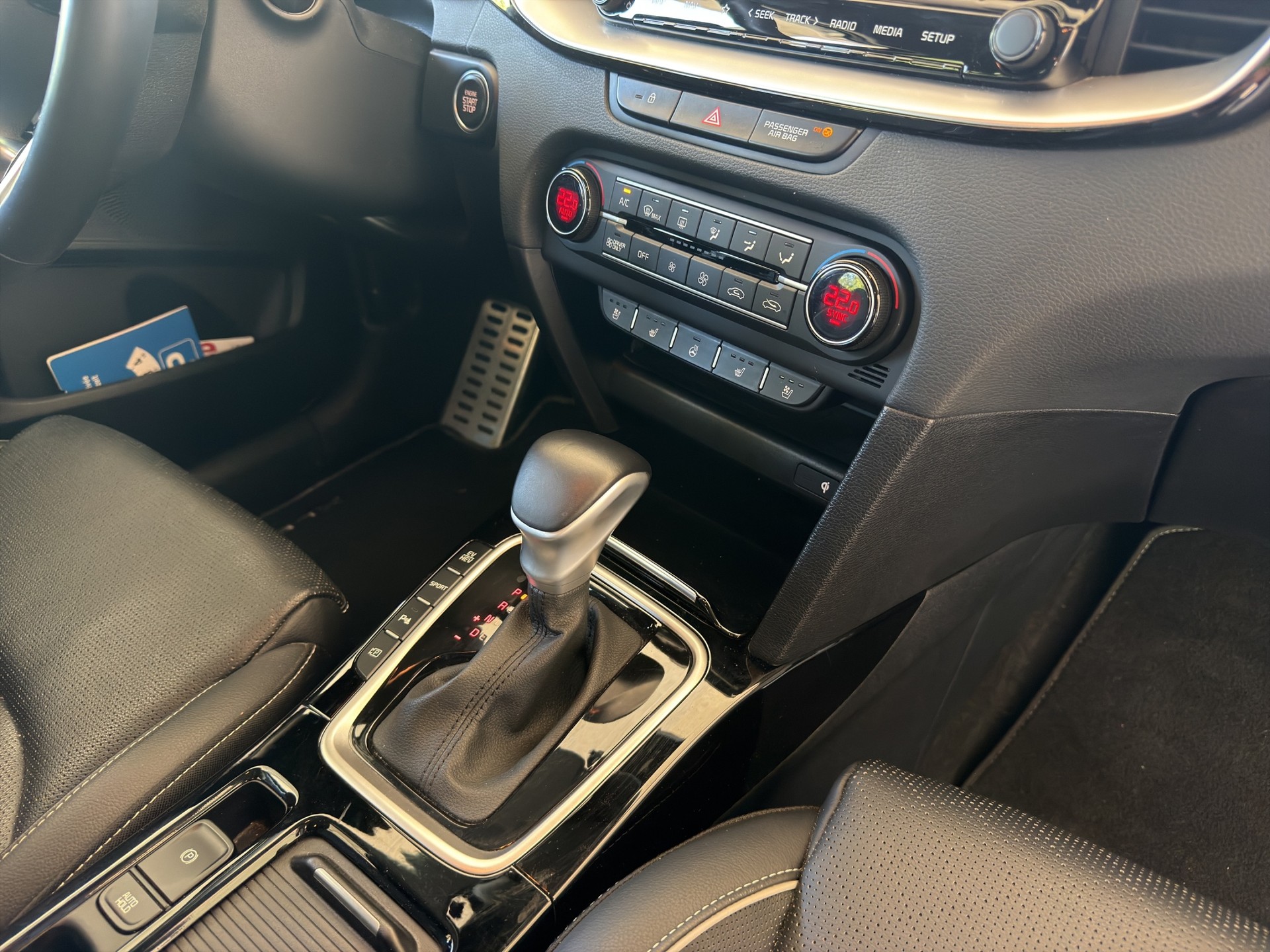 KIA Xceed 1.6 GDi Plug-in Hybrid Style DCT-image-22