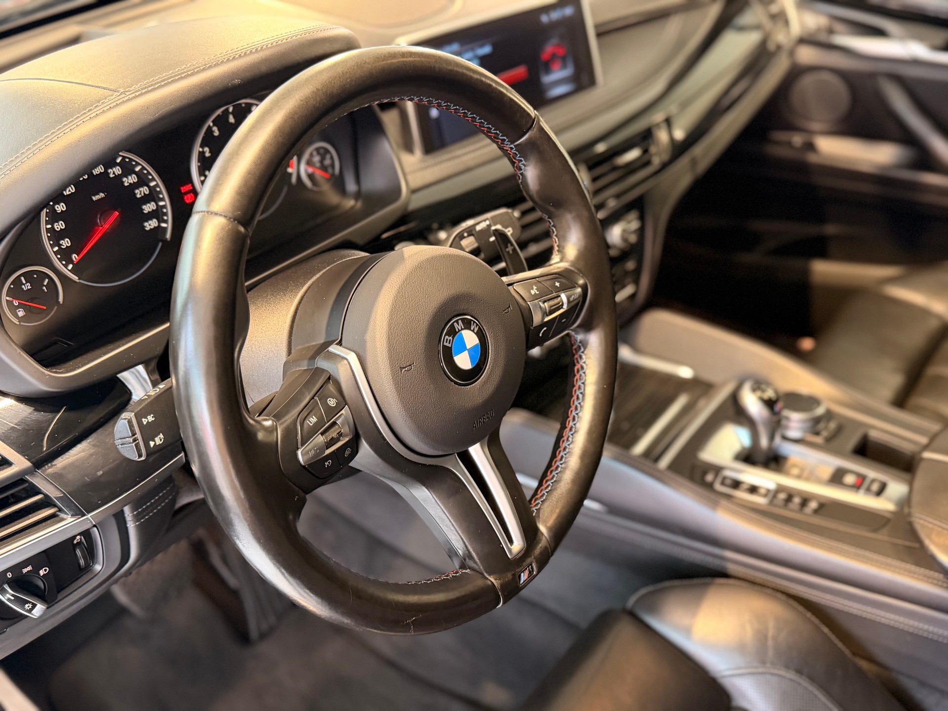BMW X5M Steptronic-image-17