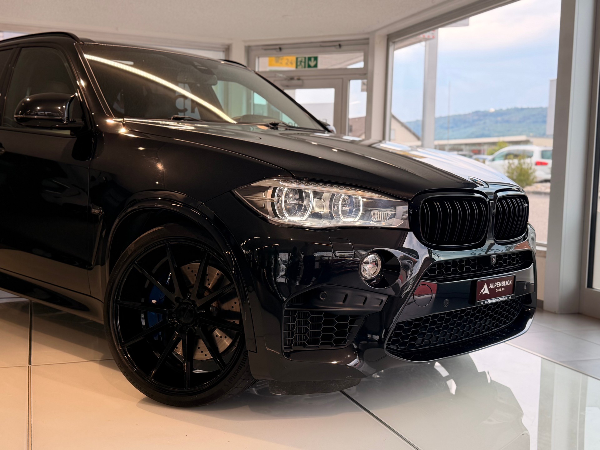 BMW X5M Steptronic-image-1