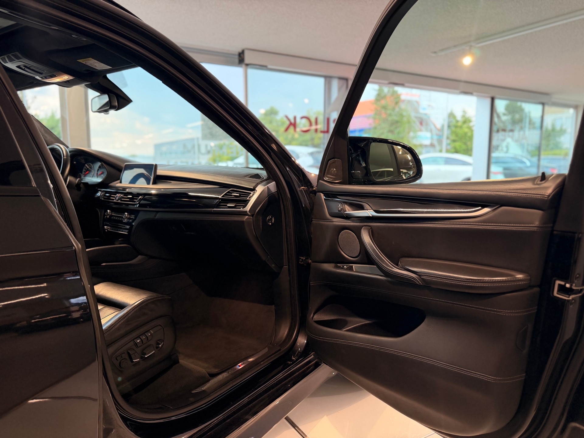 BMW X5M Steptronic-image-22