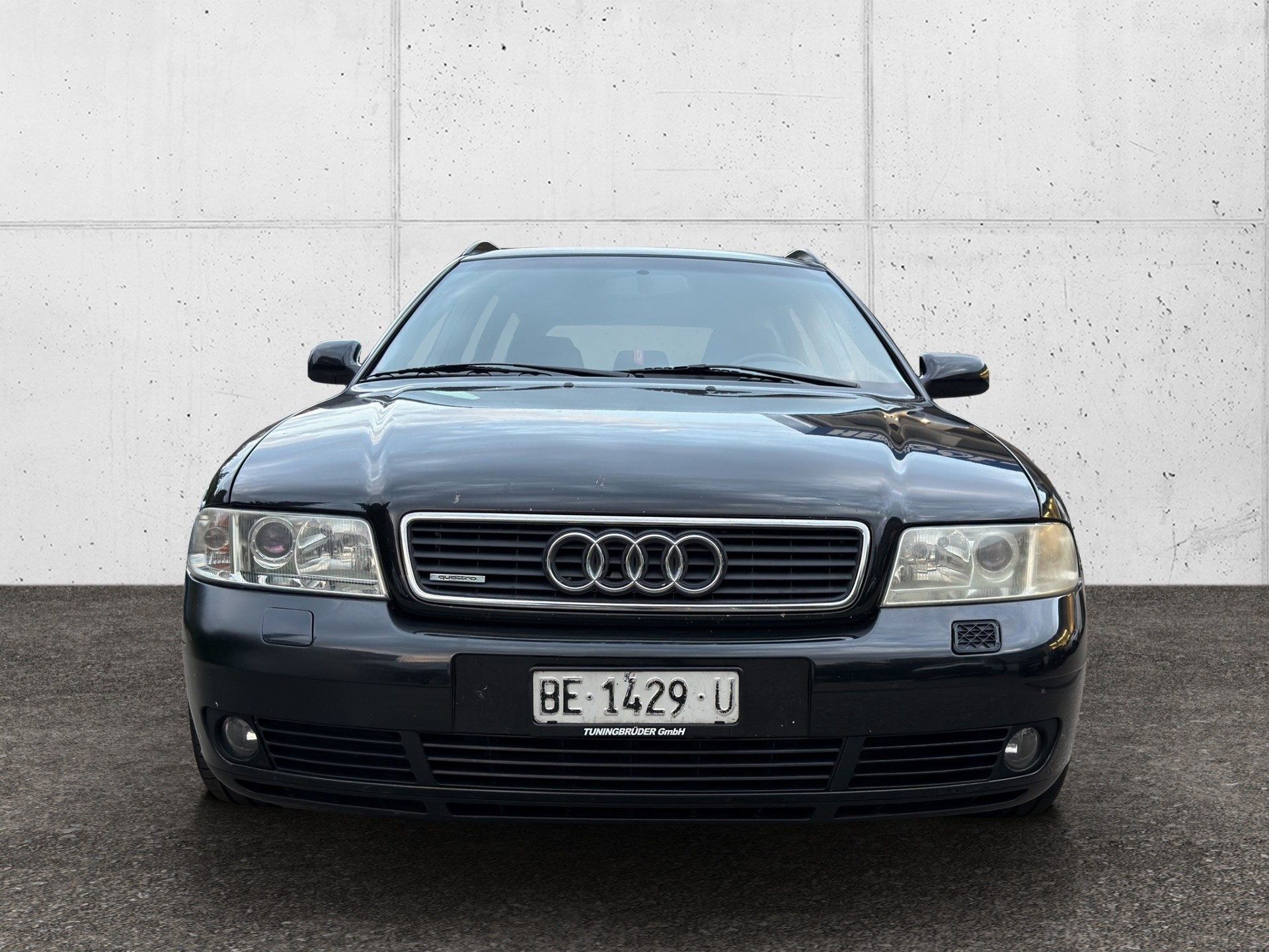 AUDI A4 Avant 1.8 T quattro Ambition-image-2