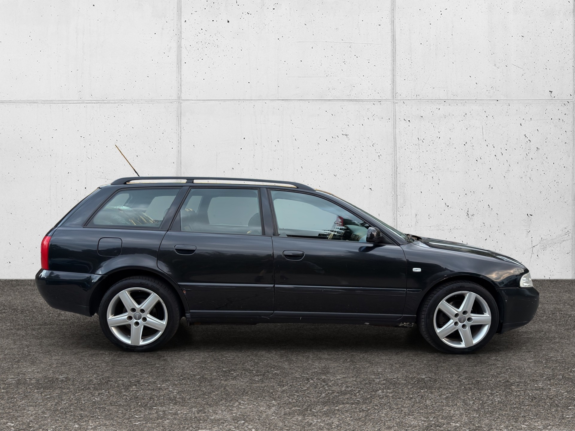 AUDI A4 Avant 1.8 T quattro Ambition-image-7