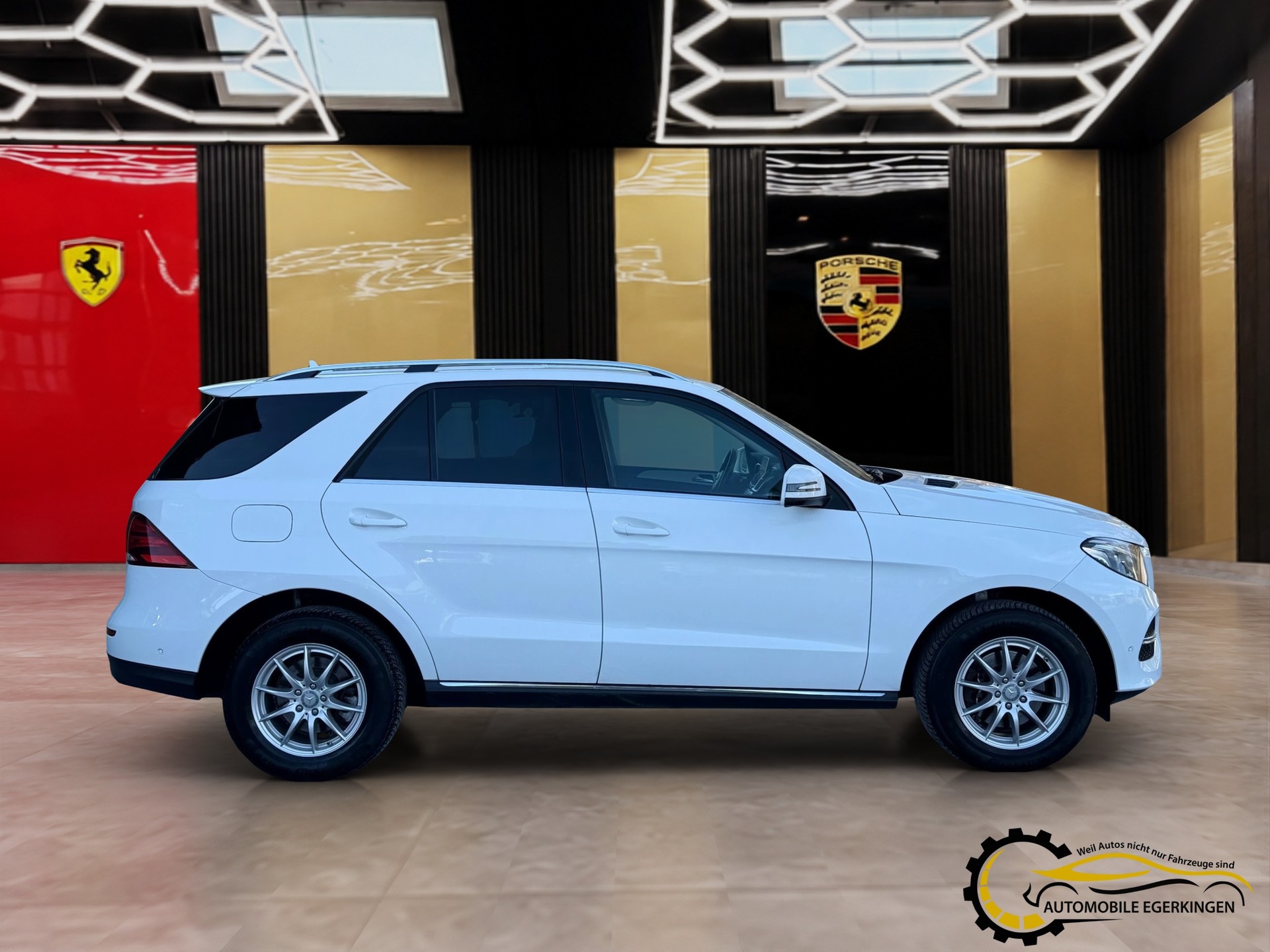 MERCEDES-BENZ GLE 350 d Executive 4Matic 9G-Tronic-image-3