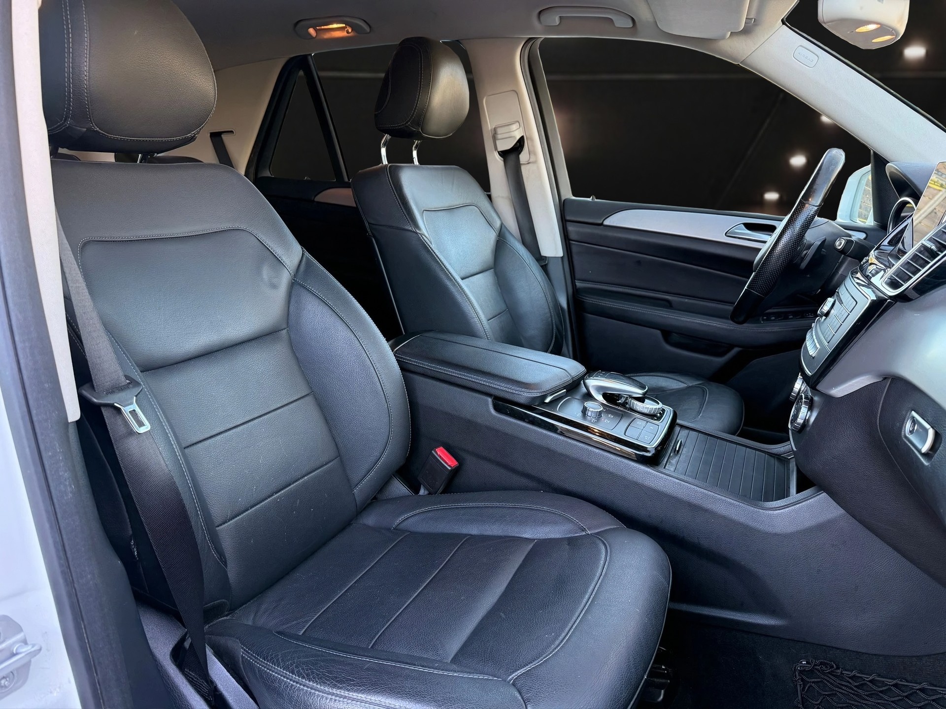 MERCEDES-BENZ GLE 350 d Executive 4Matic 9G-Tronic-image-9