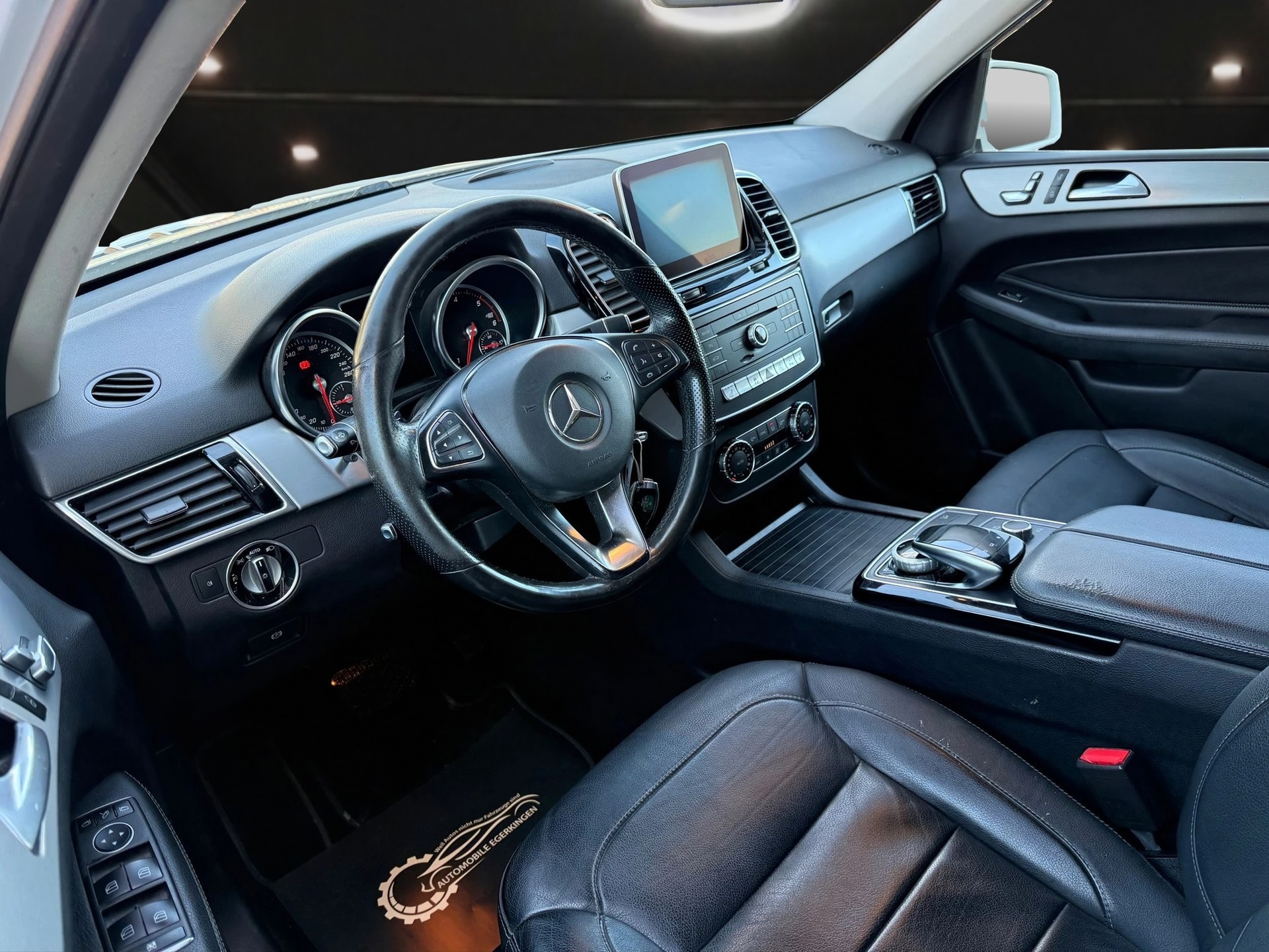 MERCEDES-BENZ GLE 350 d Executive 4Matic 9G-Tronic-image-8