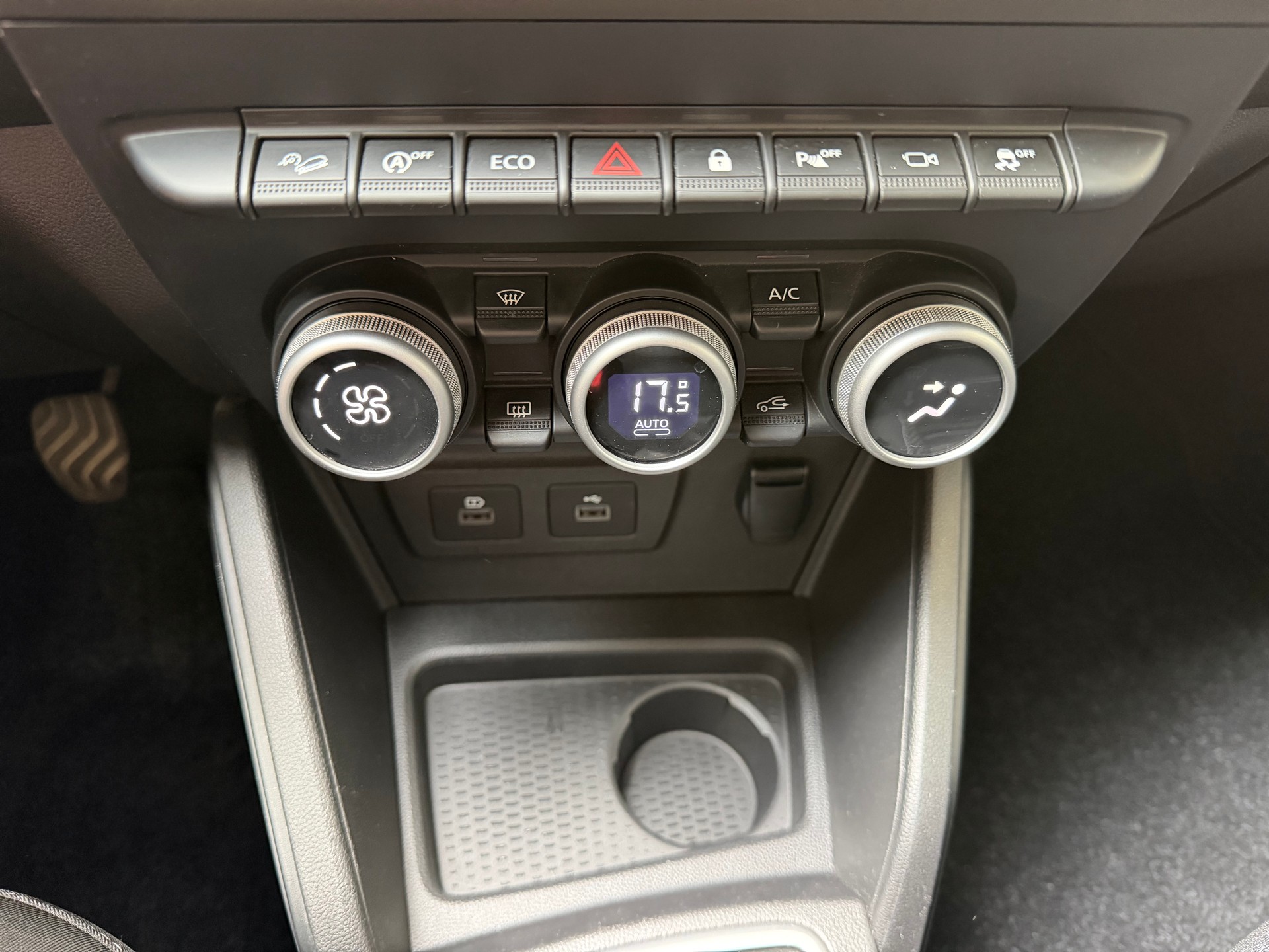 DACIA Duster TCe 150 Journey+ 4x4-image-10